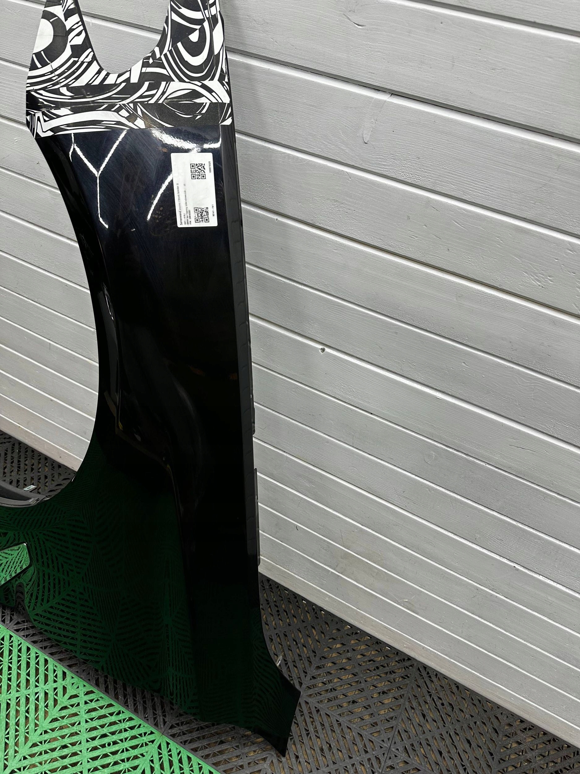 fender front side left BMW 5 G30 G31 colour 475