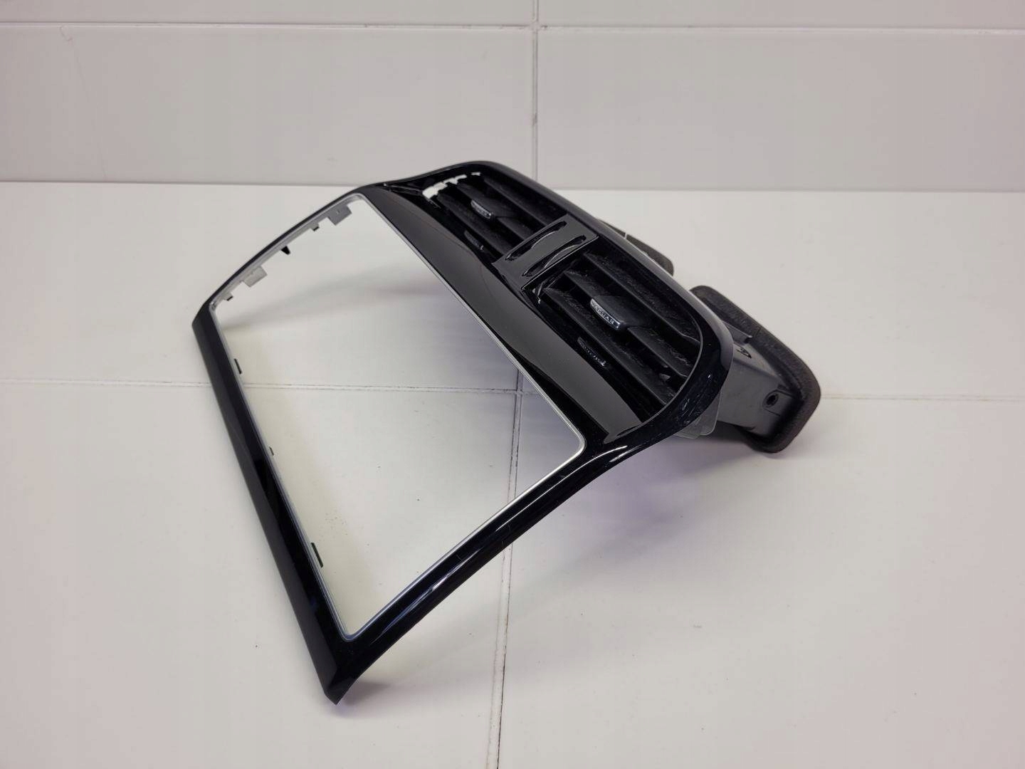 grid air conditioning devices Jaguar F-Pace (2015 - 2020) HK83-014L21-CE