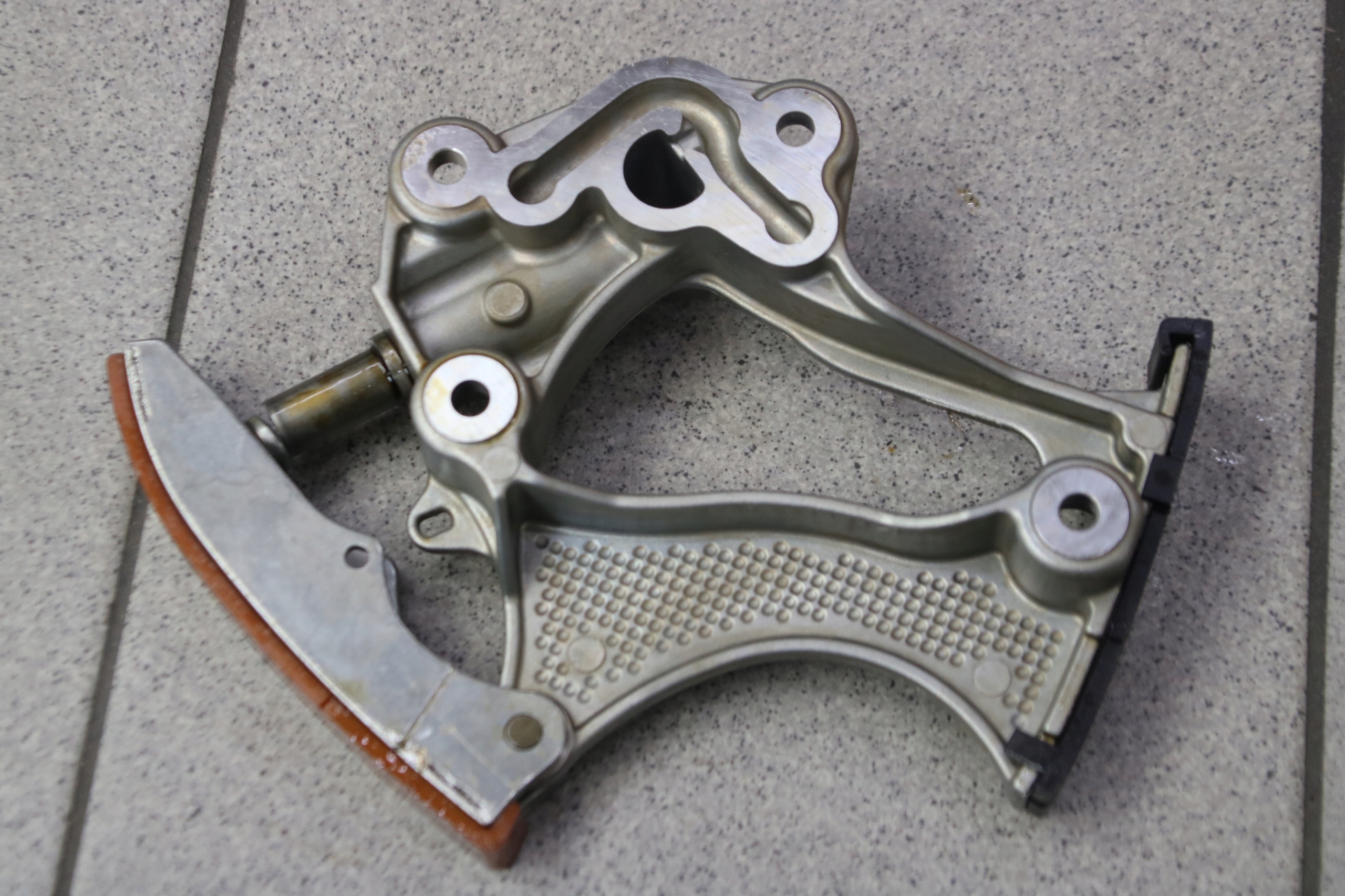 AUDI A8 D4 3,0 TFSI Spanner des Zahnrads 06E109218AH