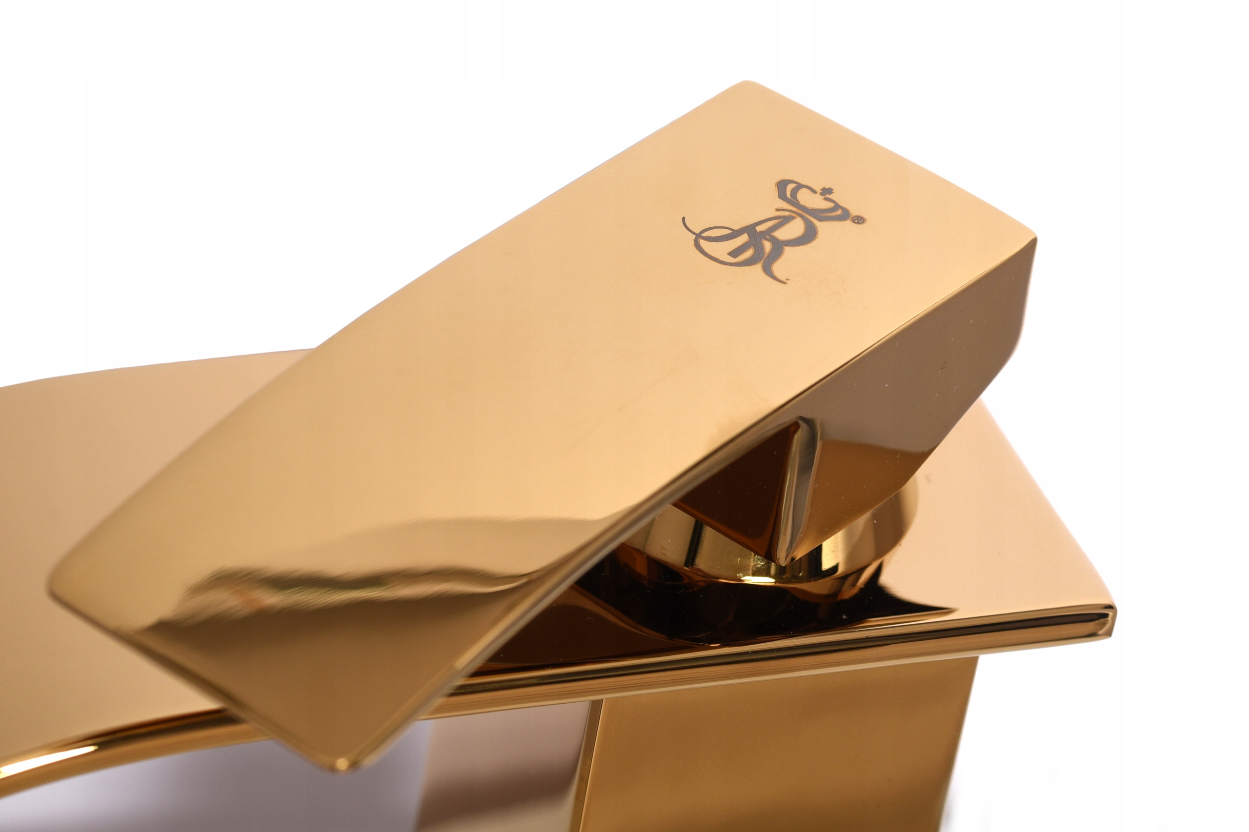 BATERIA UMYWALKOWA STOJĄCA WYSOKA ZŁOTA WODOSPAD Typ montażu stojąca