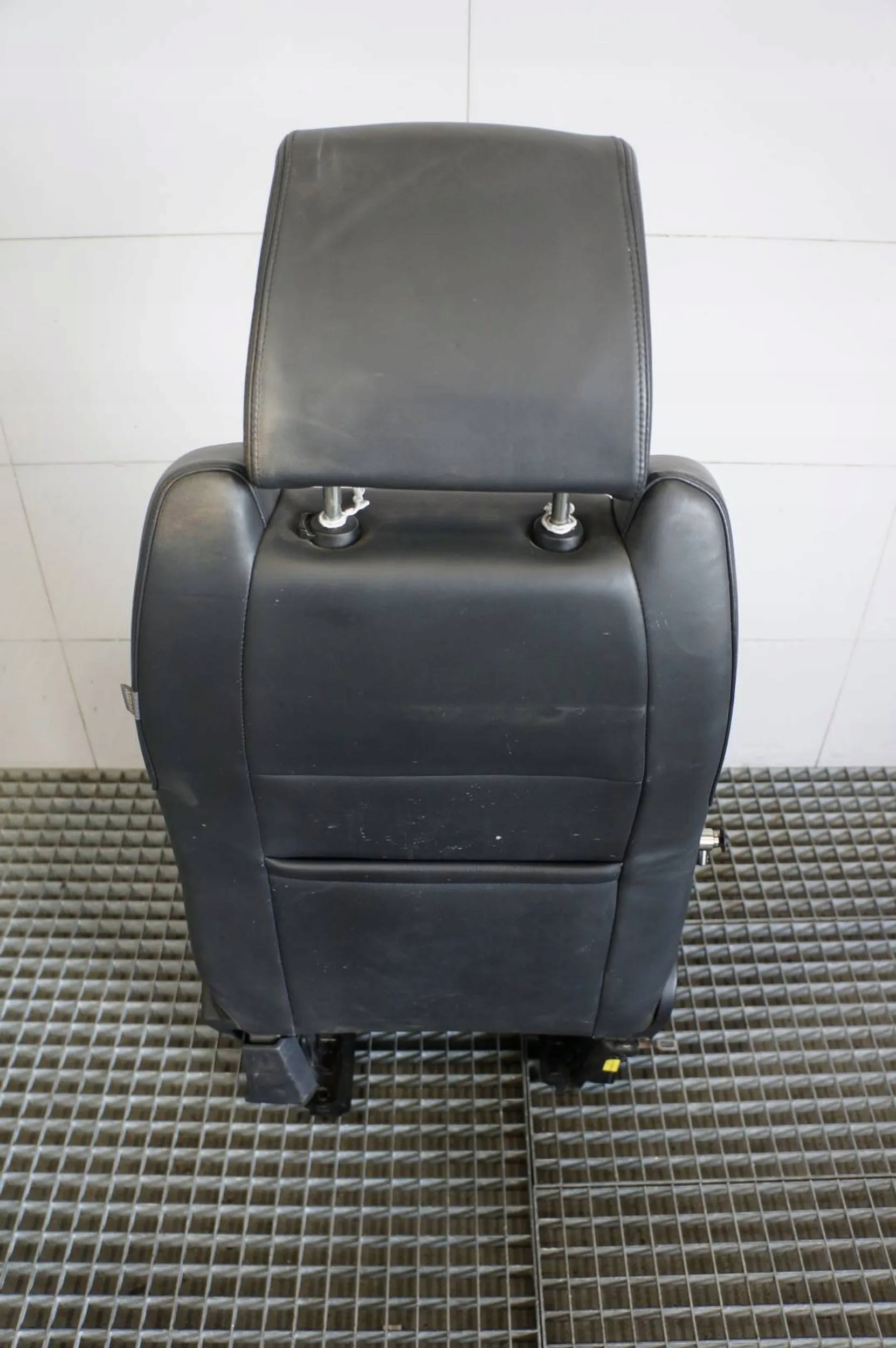 FOTEL PRAWY PRZÓD PRZEDNI RANGE ROVER SPORT L320 Typ samochodu 4x4/SUV