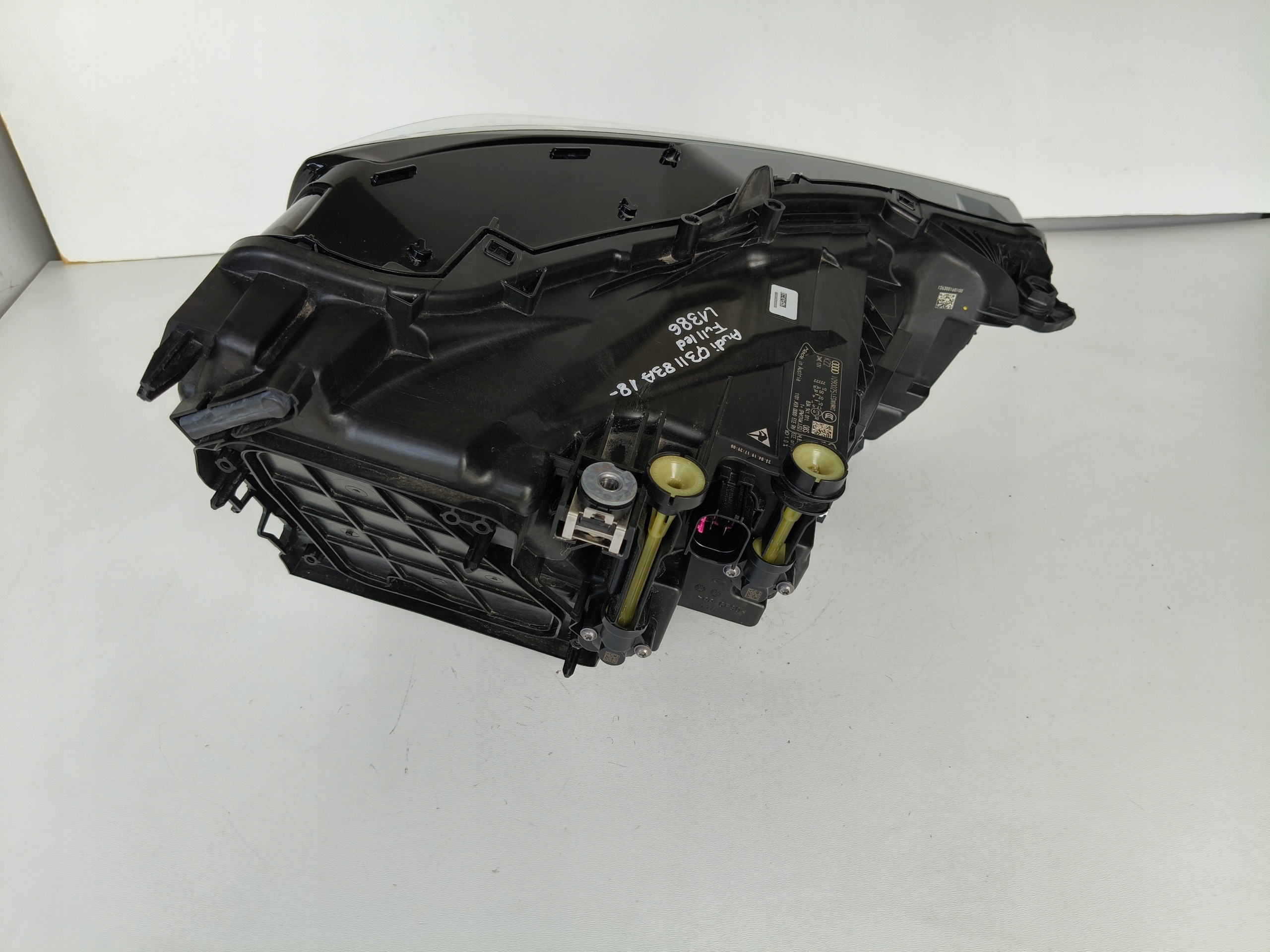 light left REFLEKTOR AUDI Q3 II 83A 18- FULL LED