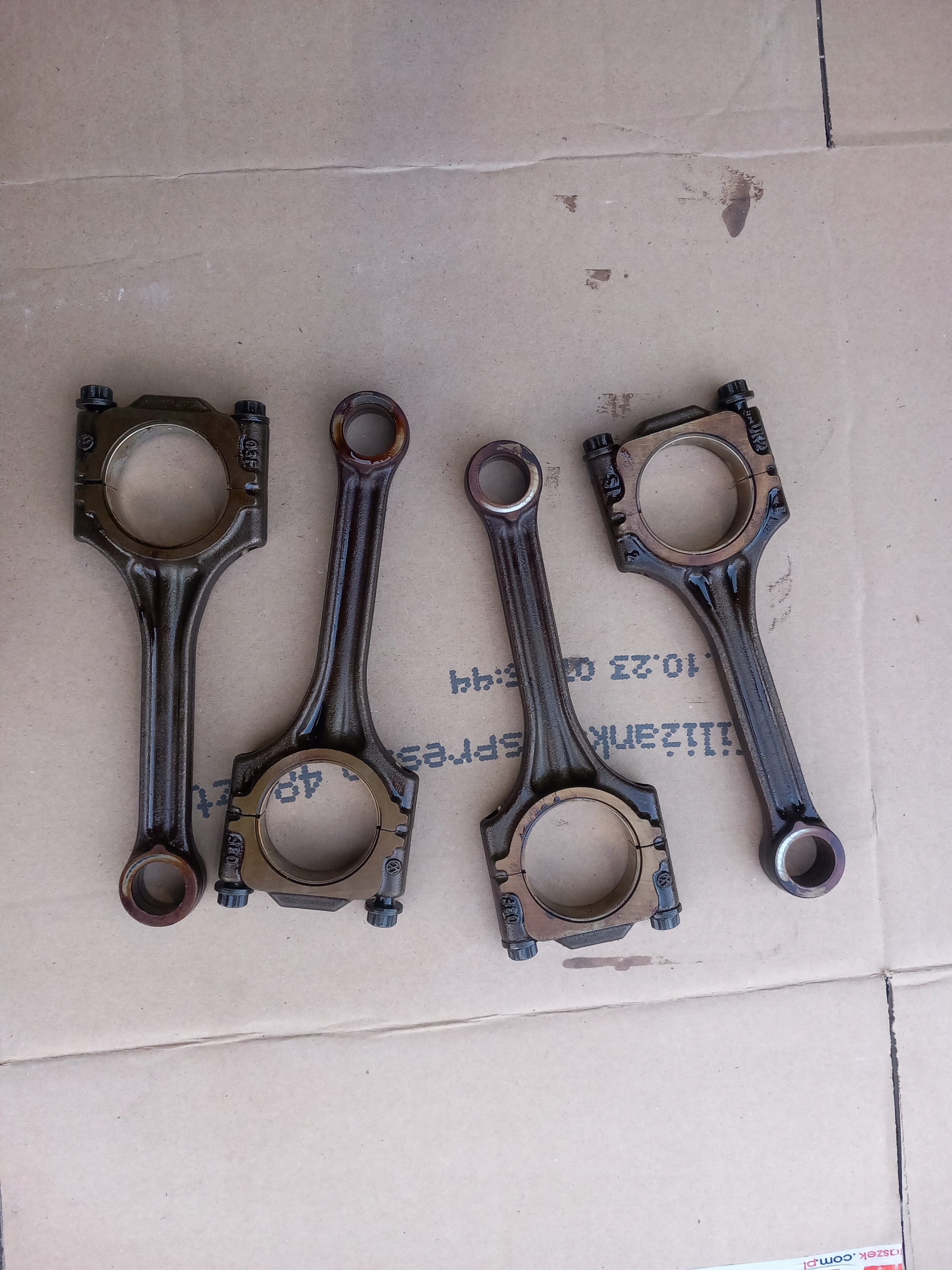 Korbowód CBZ CBZB 1,2 TSI 03F Volkswagen