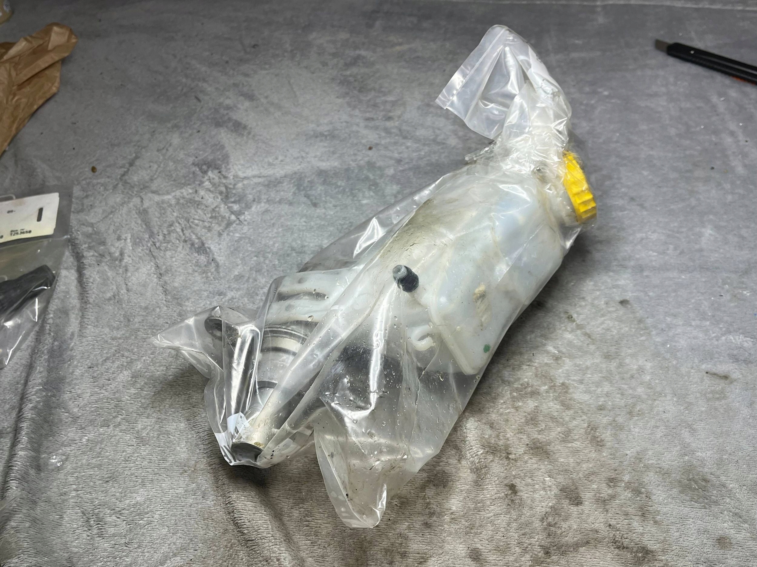 Servofreno FIAT DOBLO 10- + serbatoio 77368348 !J