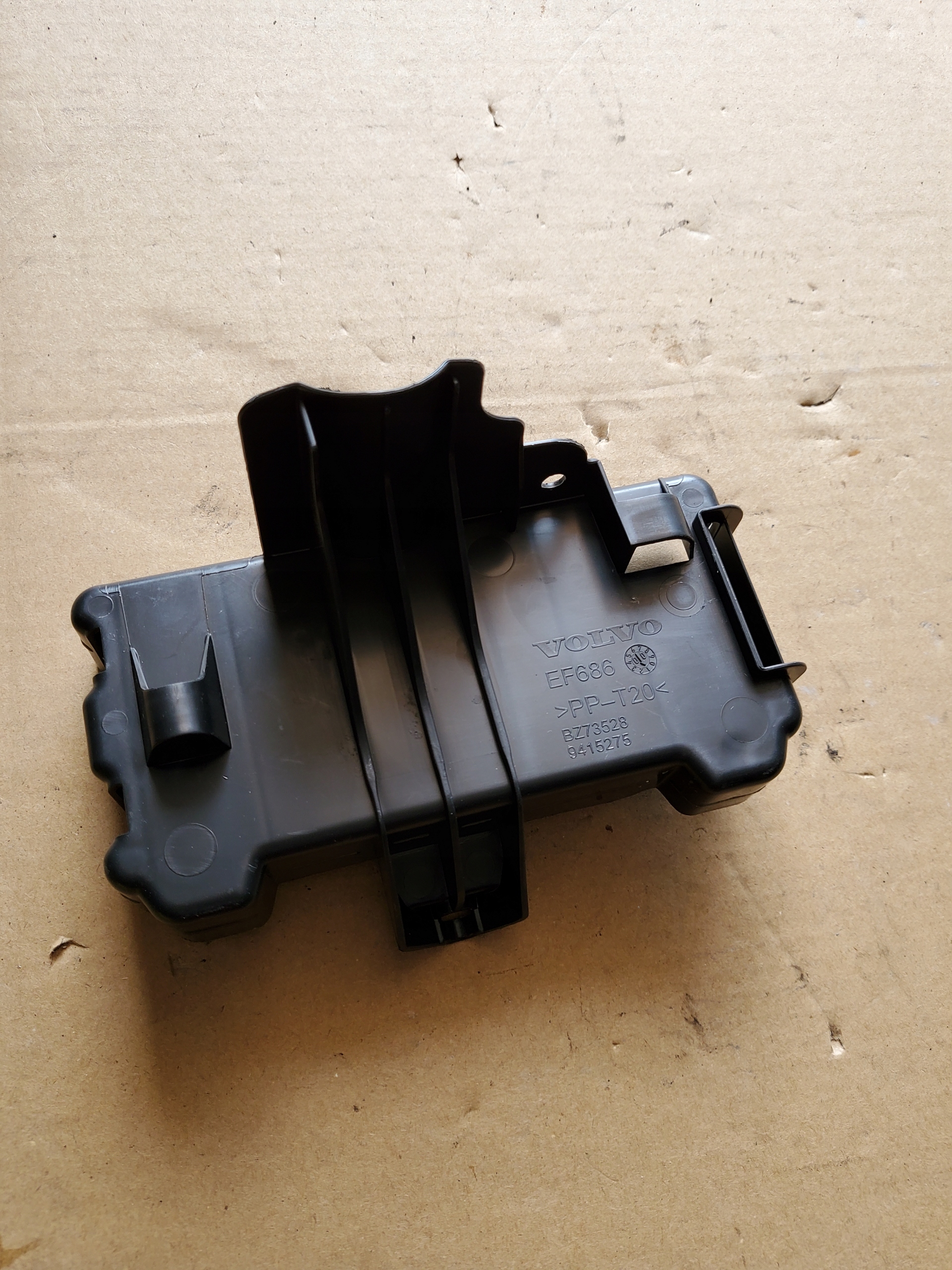 spoiler holder bracket VOLVO XC90 II OE EU