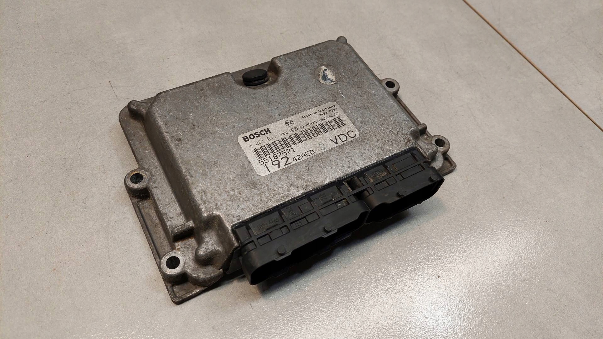 control unit of the engine STILO 1.9 JTD 0281011398