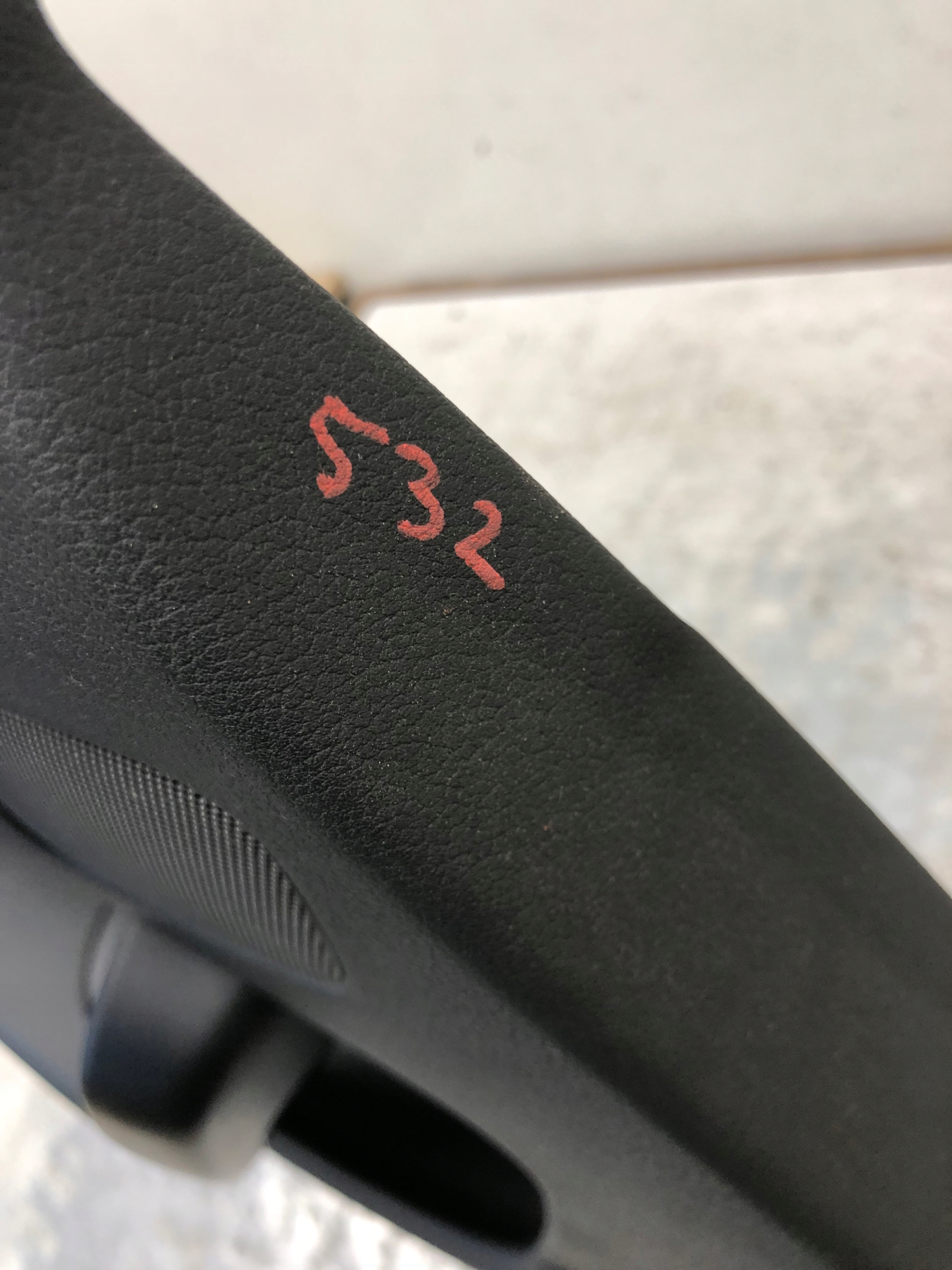 дверные карты левый зад Audi A4 B8 8K0867305