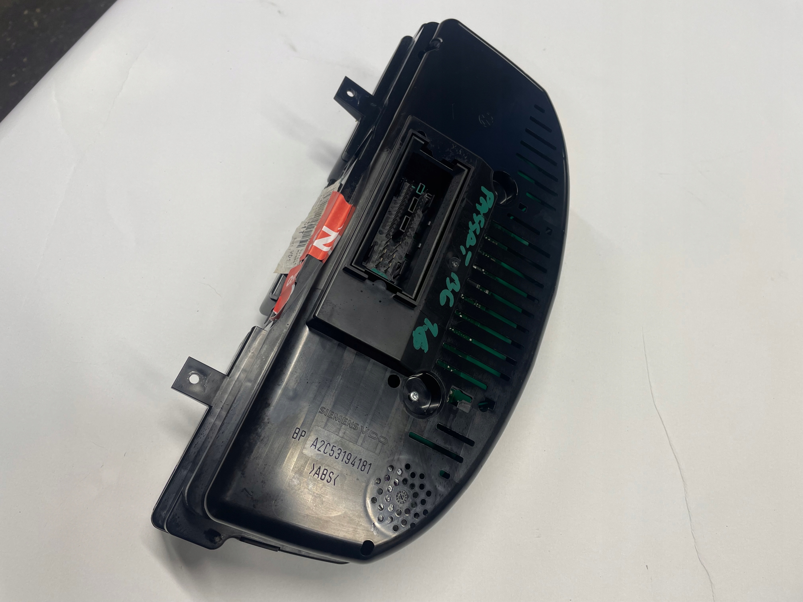 VW PASSAT B6 1.6 MPI dials dials 3C0920851T