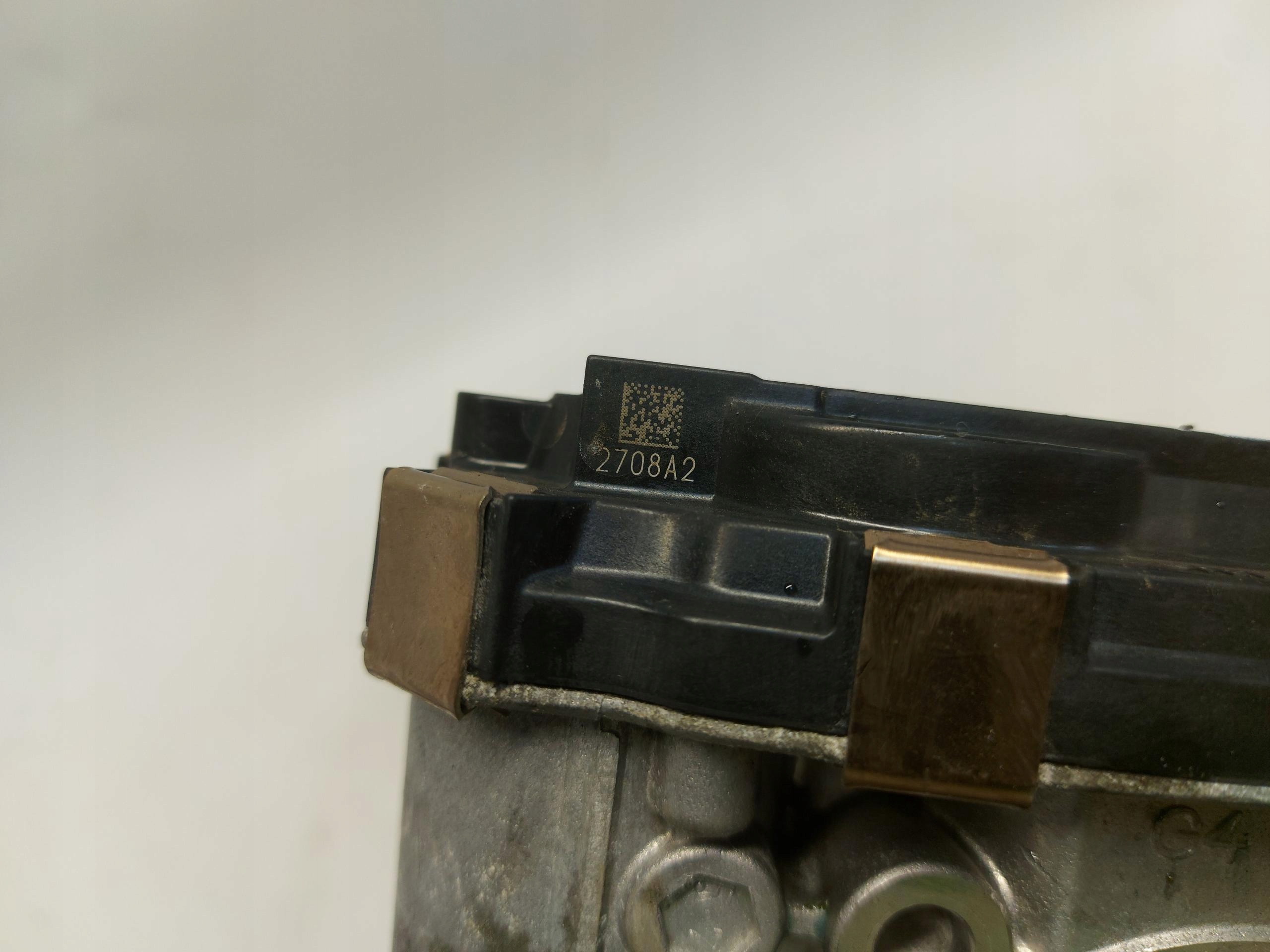 Renault Arkana, RS-Line throttle flap