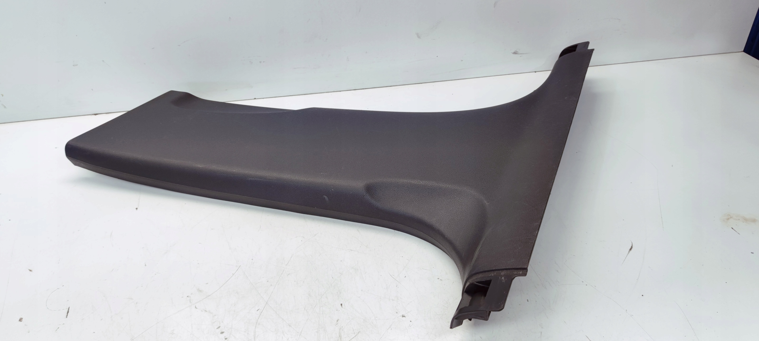 cover POSZYCIA SLUPKA B left AUDI A4 B8 8K0867239B
