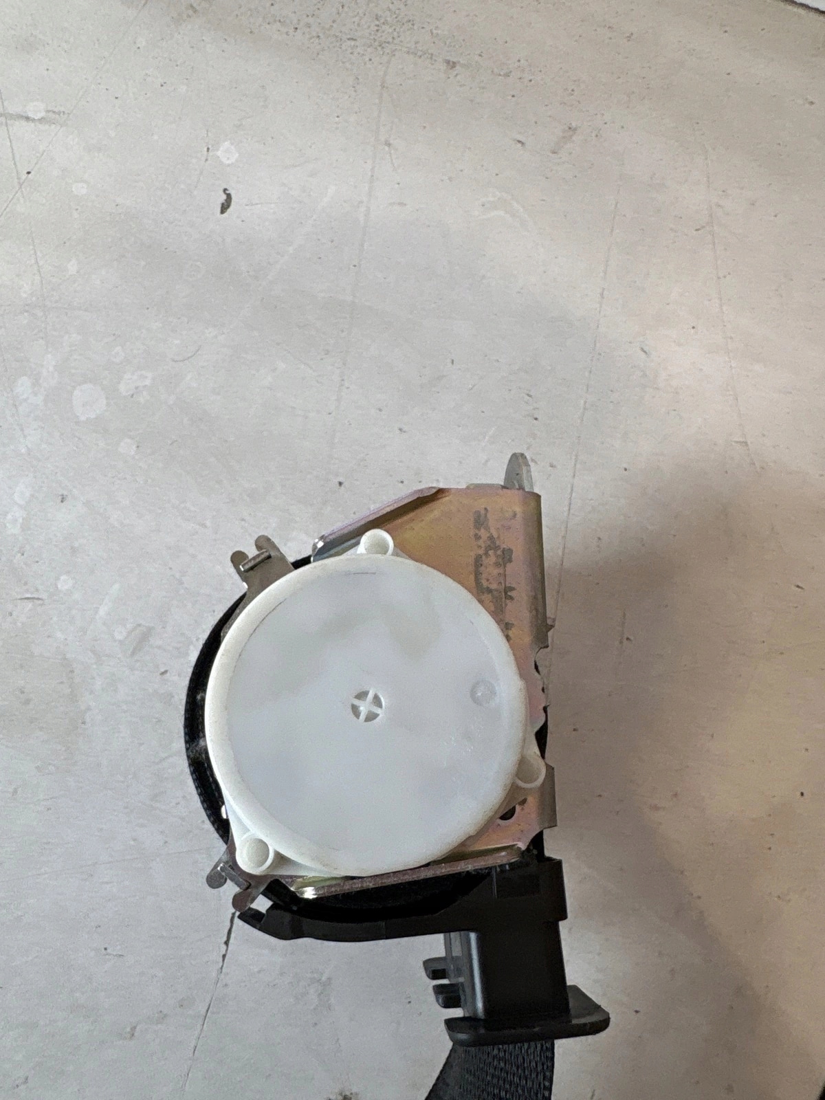 tension belt safety front front right BMW X1 E84