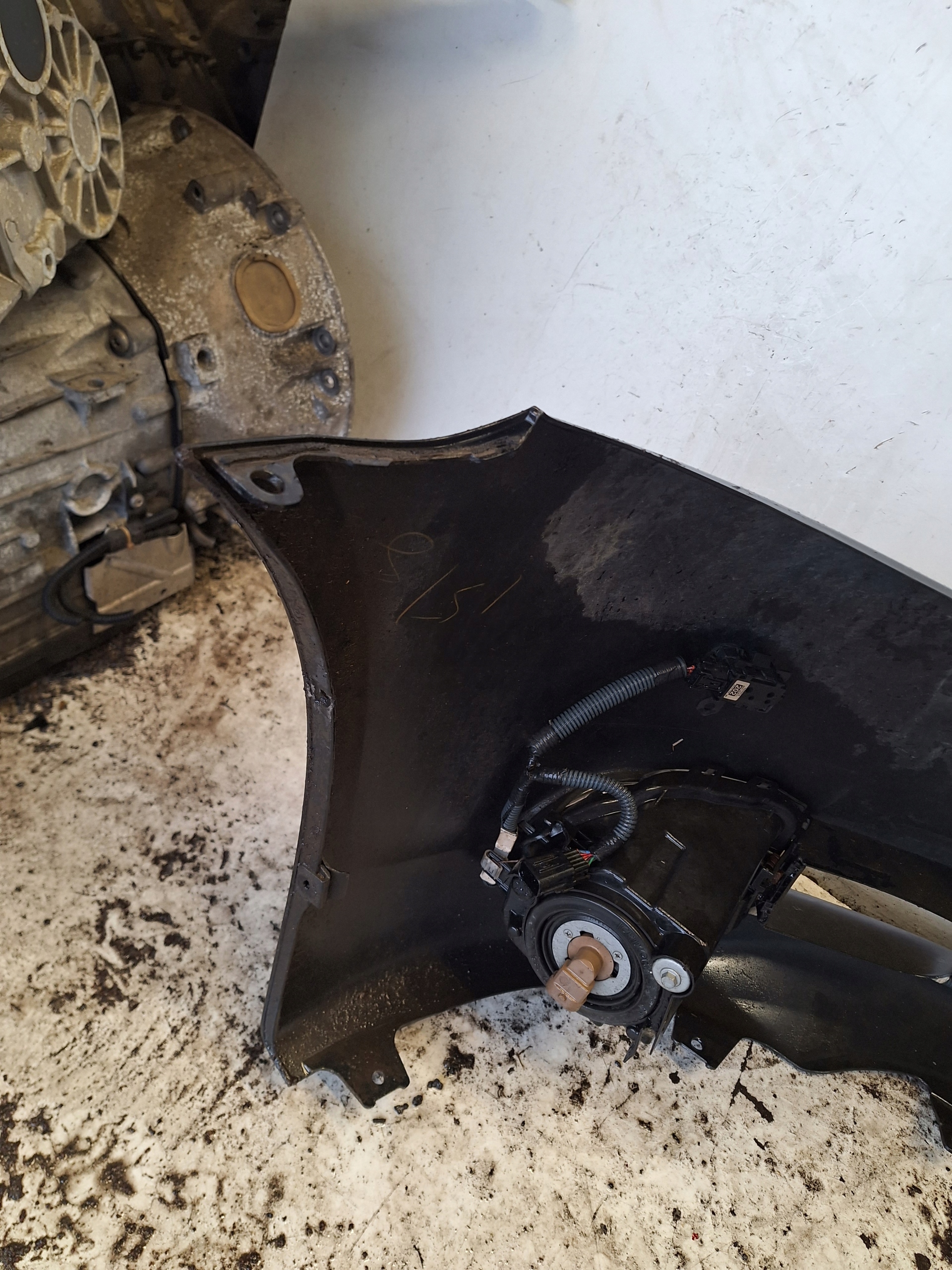 lexus GS300 05-08 бампер + датчик парковки