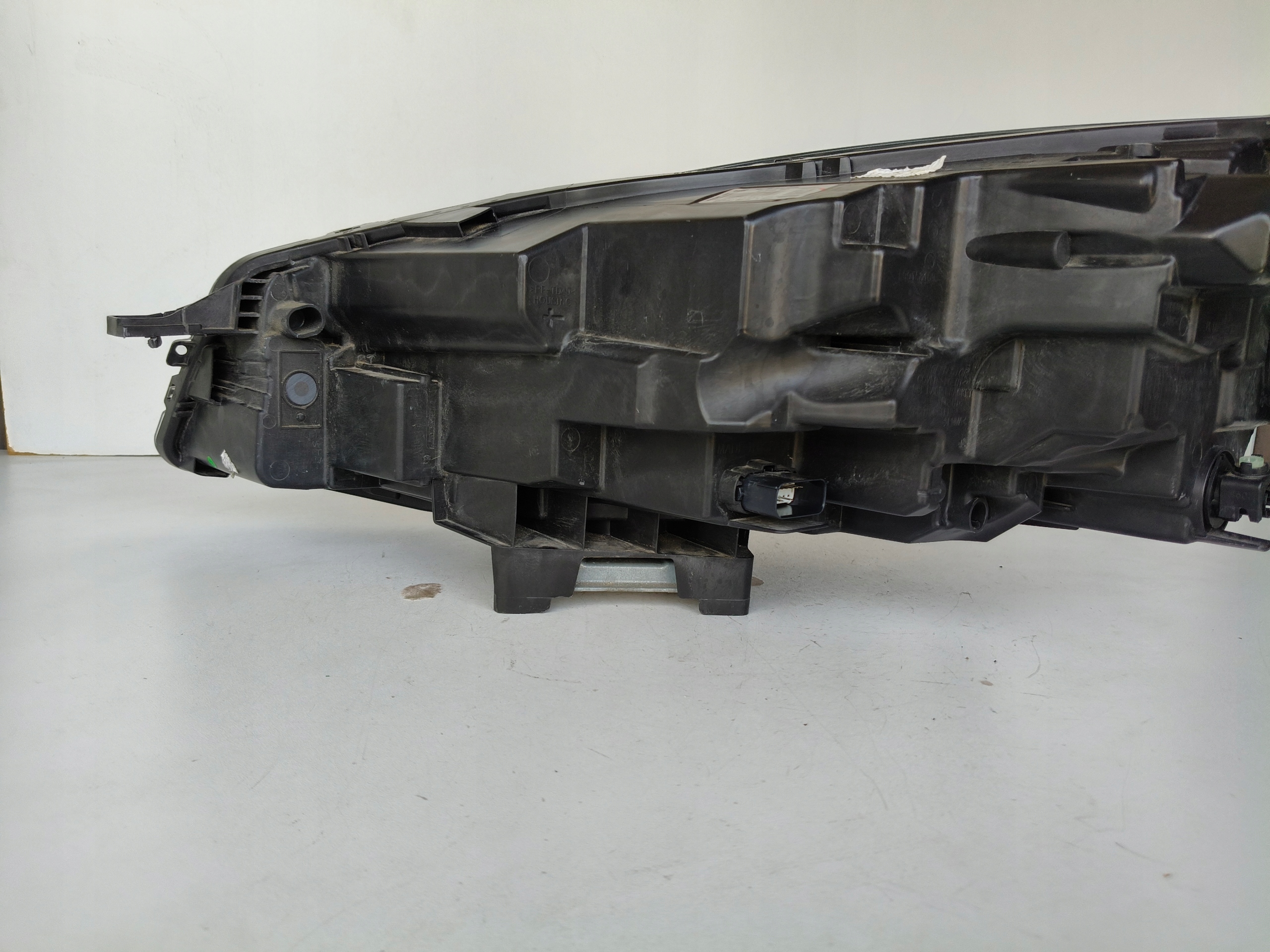 light right REFLEKTOR FORD KUGA MK3 19- FULL LED