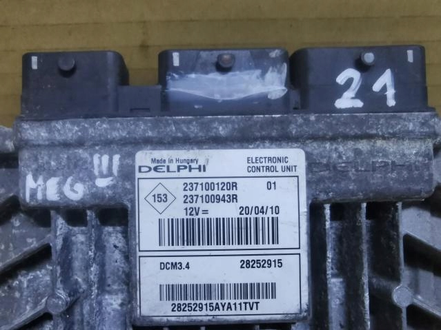 computer control unit of the engine RENAULT MEGANE III 1.5