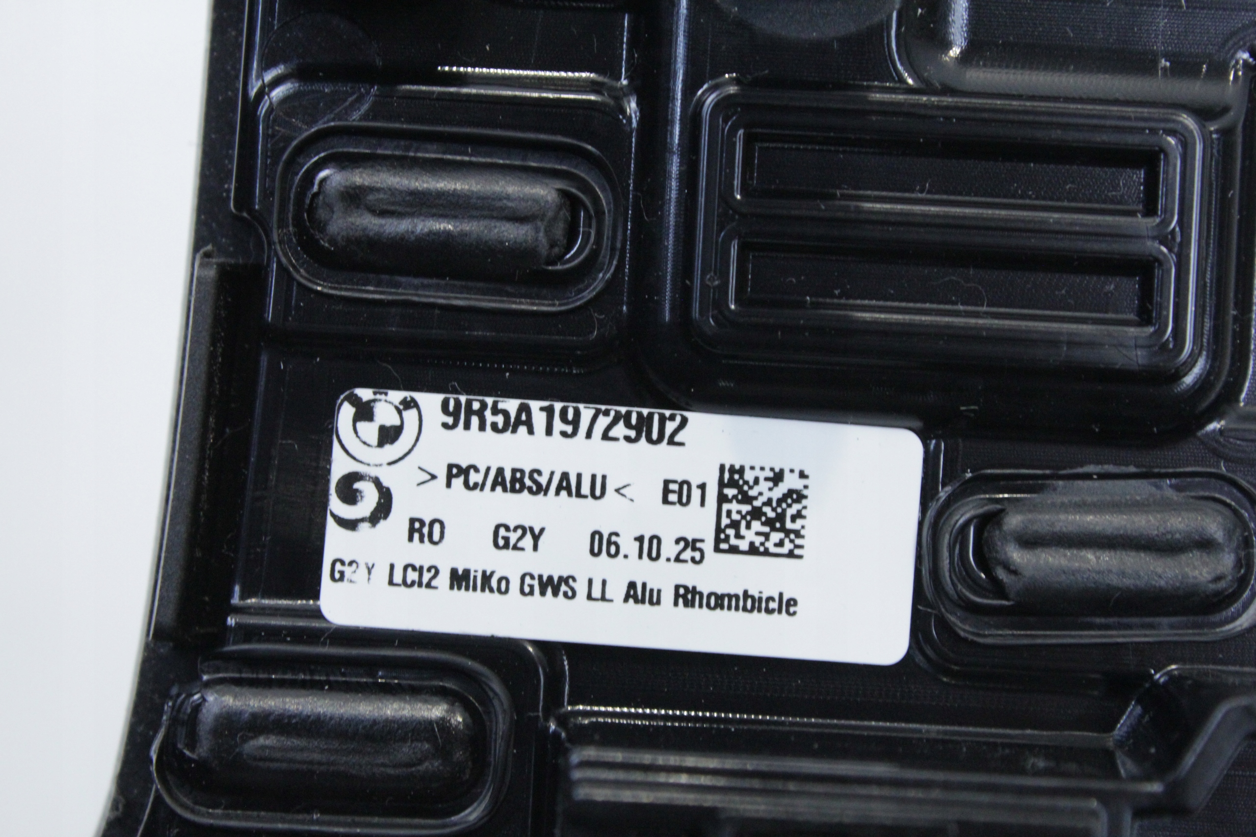 молдинг двери BMW G20 G21 G22 G26 M2 M3