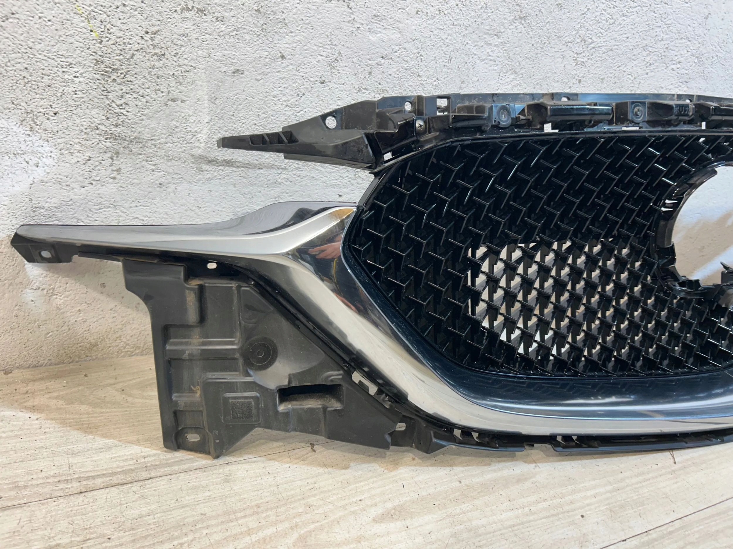 Mazda CX-5 KF Kühlergrill FRONTGRILL Kühlergitter - Thumbnail 2