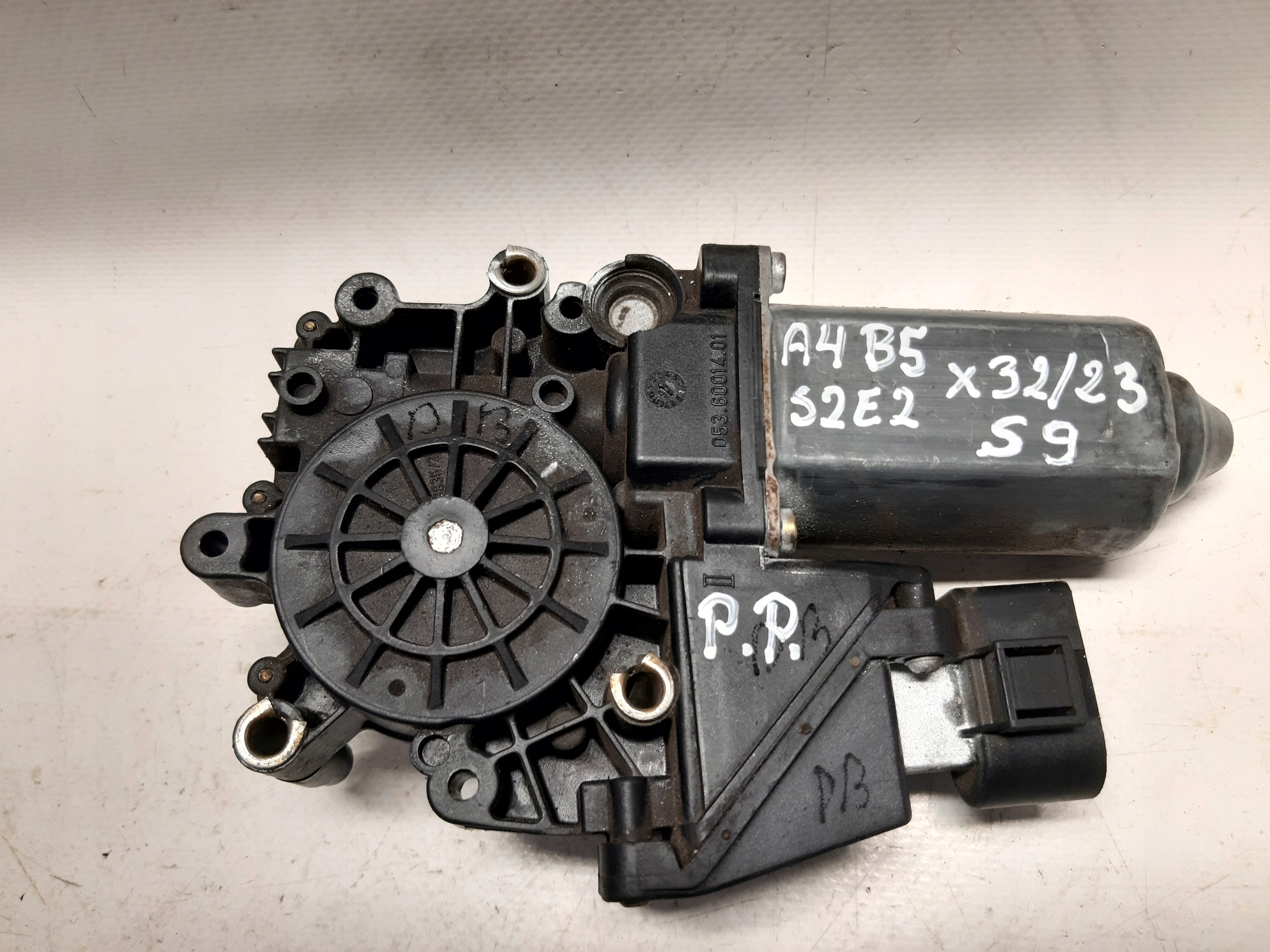 mini motor windows right front AUDI A4 B5