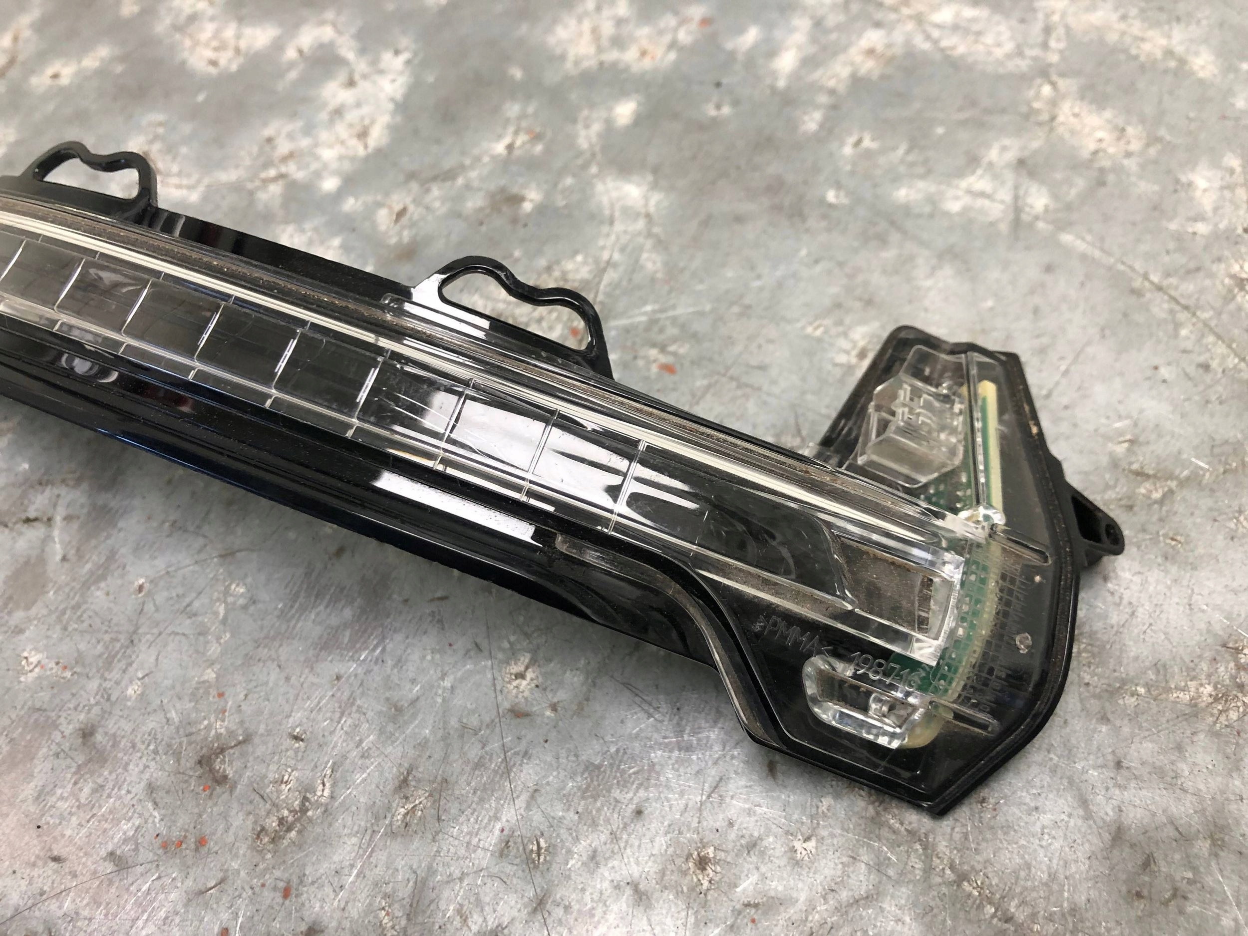 indicator mirrors right front AUDI A4 B9 8W0949102