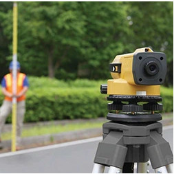 NIWELATOR OPTYCZNY 24x ZESTAW STATYW ŁATA Model ZESTAW-AT-B4A