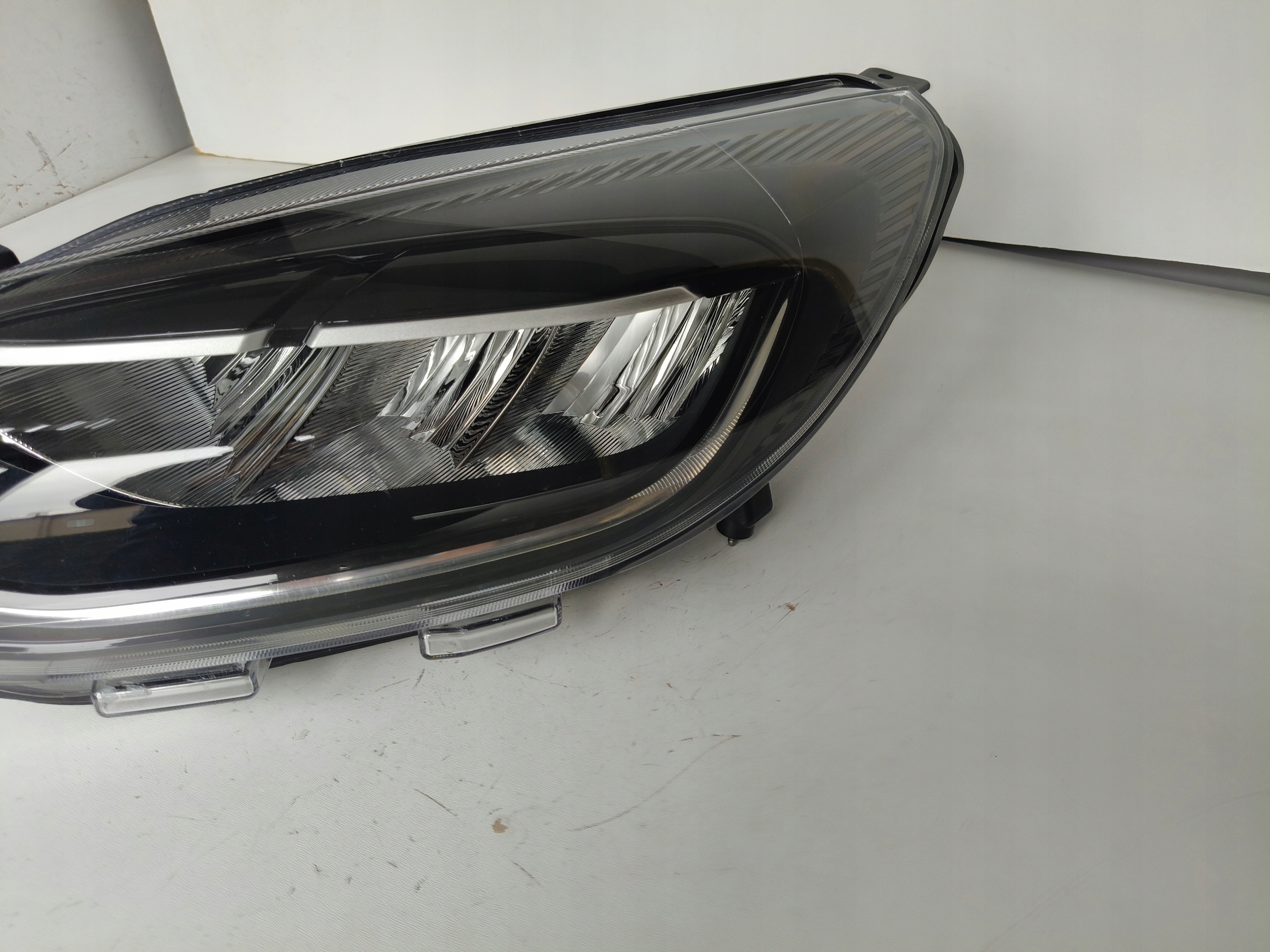 light left REFLEKTOR FORD FIESTA MK8 21- LIFT FULL LED