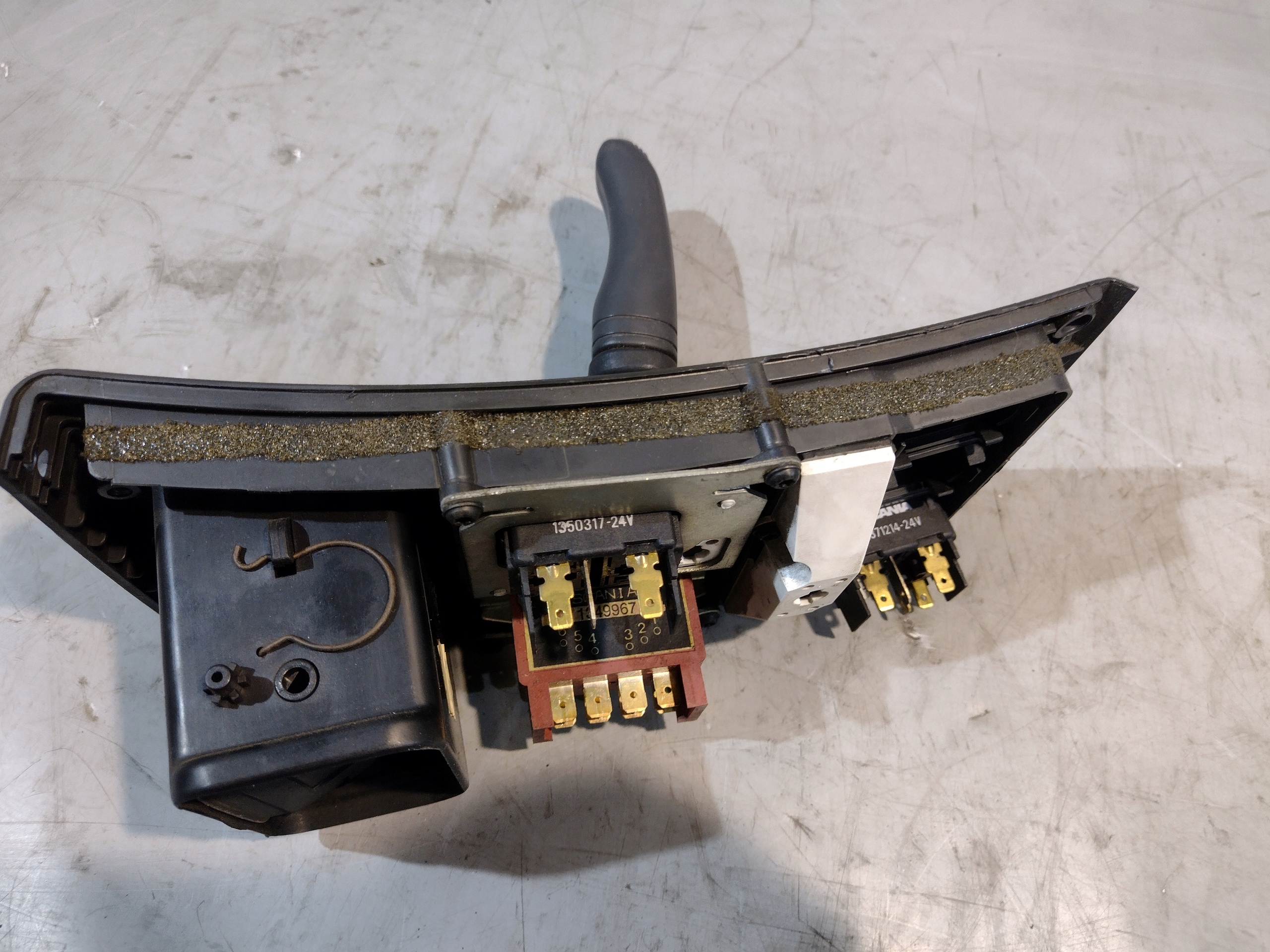 Panel kokpitu manetka retardera Scania 4 114L
