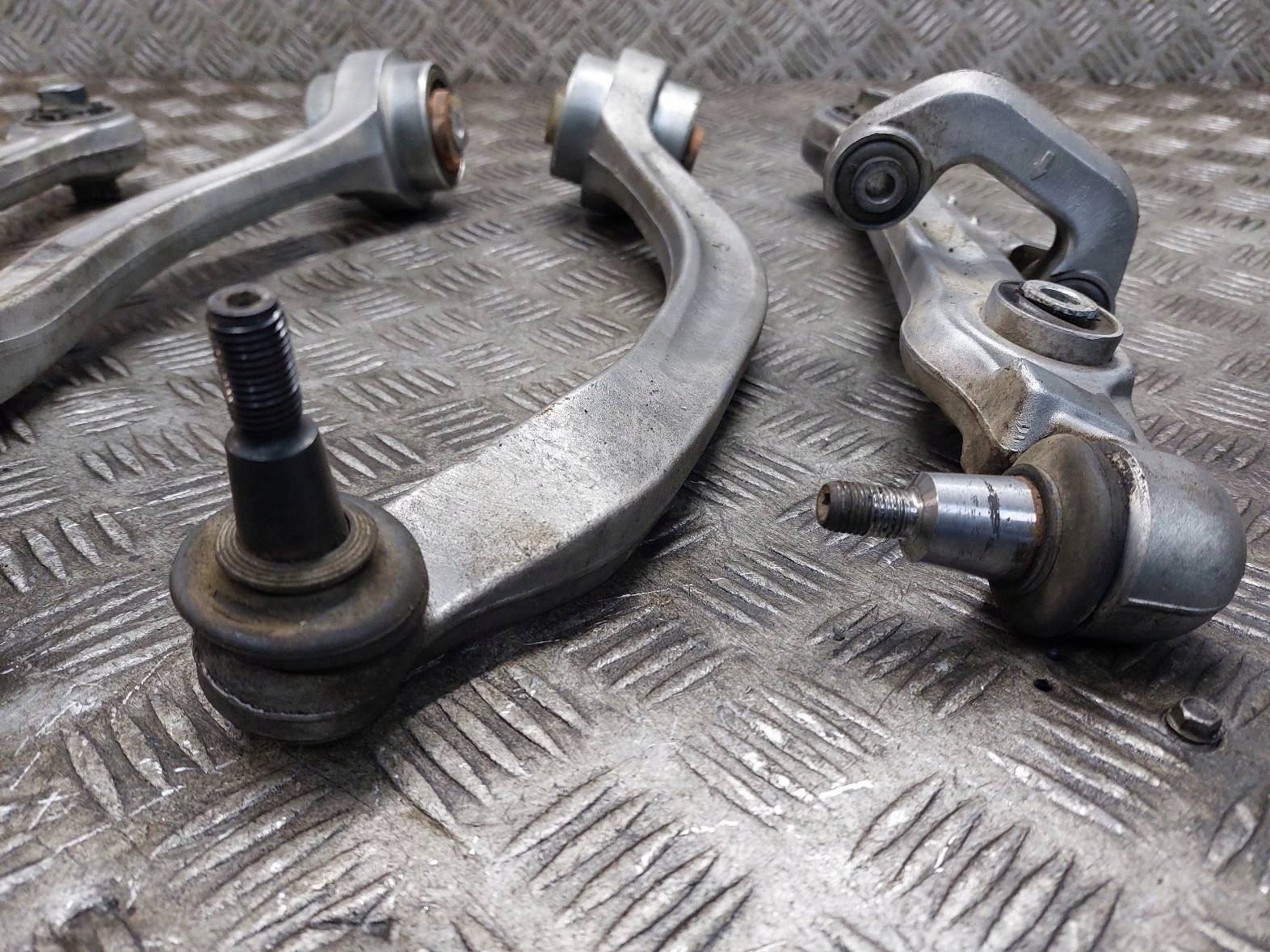Querlenker vorne KOMPLET AUDI A4 B5 FL