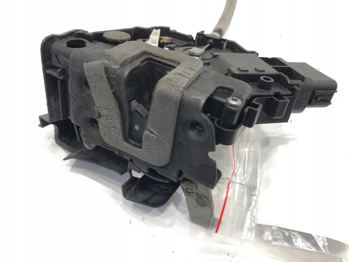 ZAMEK DRZWI LEWY PRZÓD FORD GALAXY II Minivan 6M2A-R21813-EC 06-15 Typ samochodu Samochody osobowe