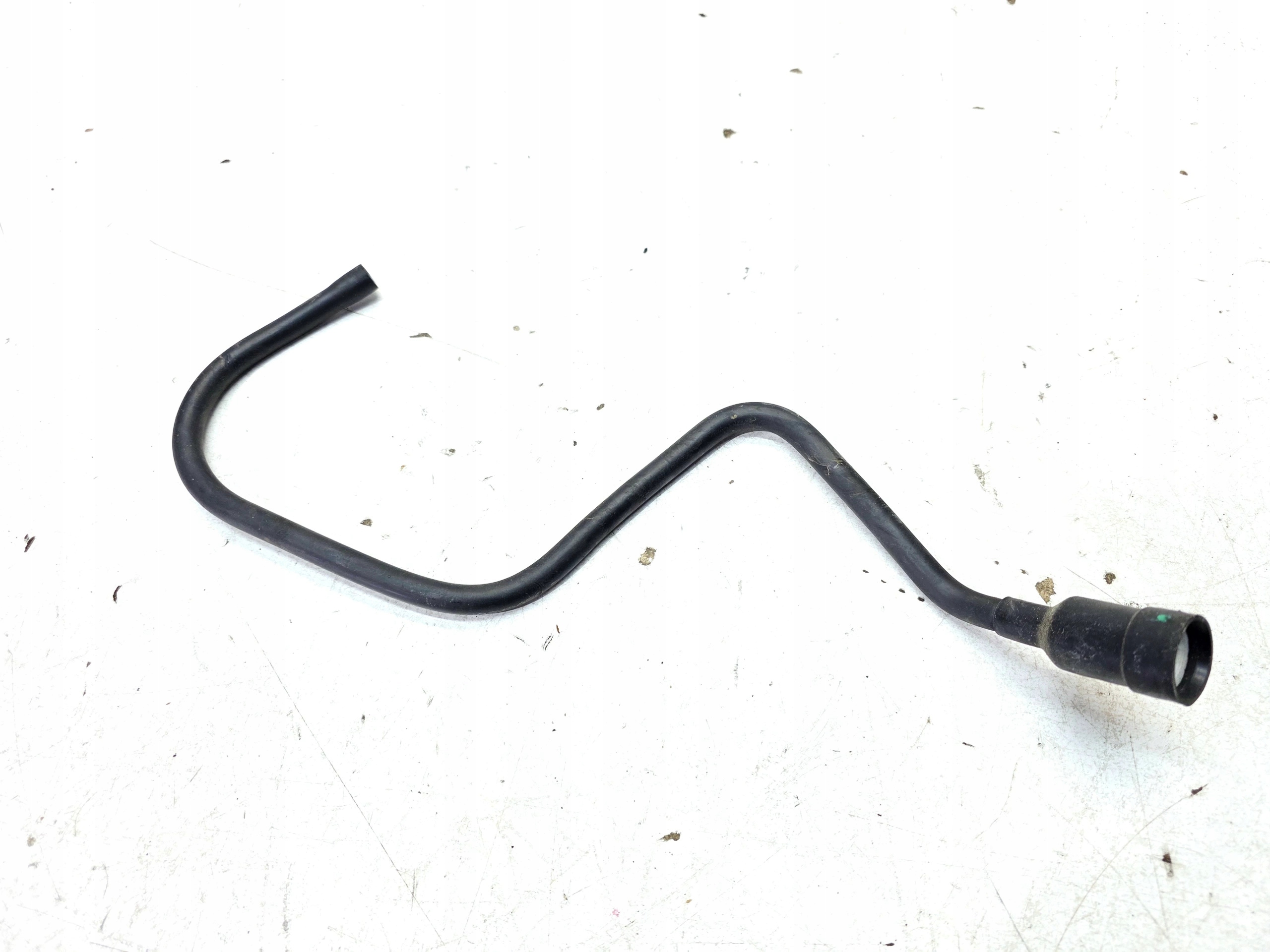 hose ODPOWIETRZENIE REFLEKTORA right front AUDI Q4 E-TRON 4M8941718A