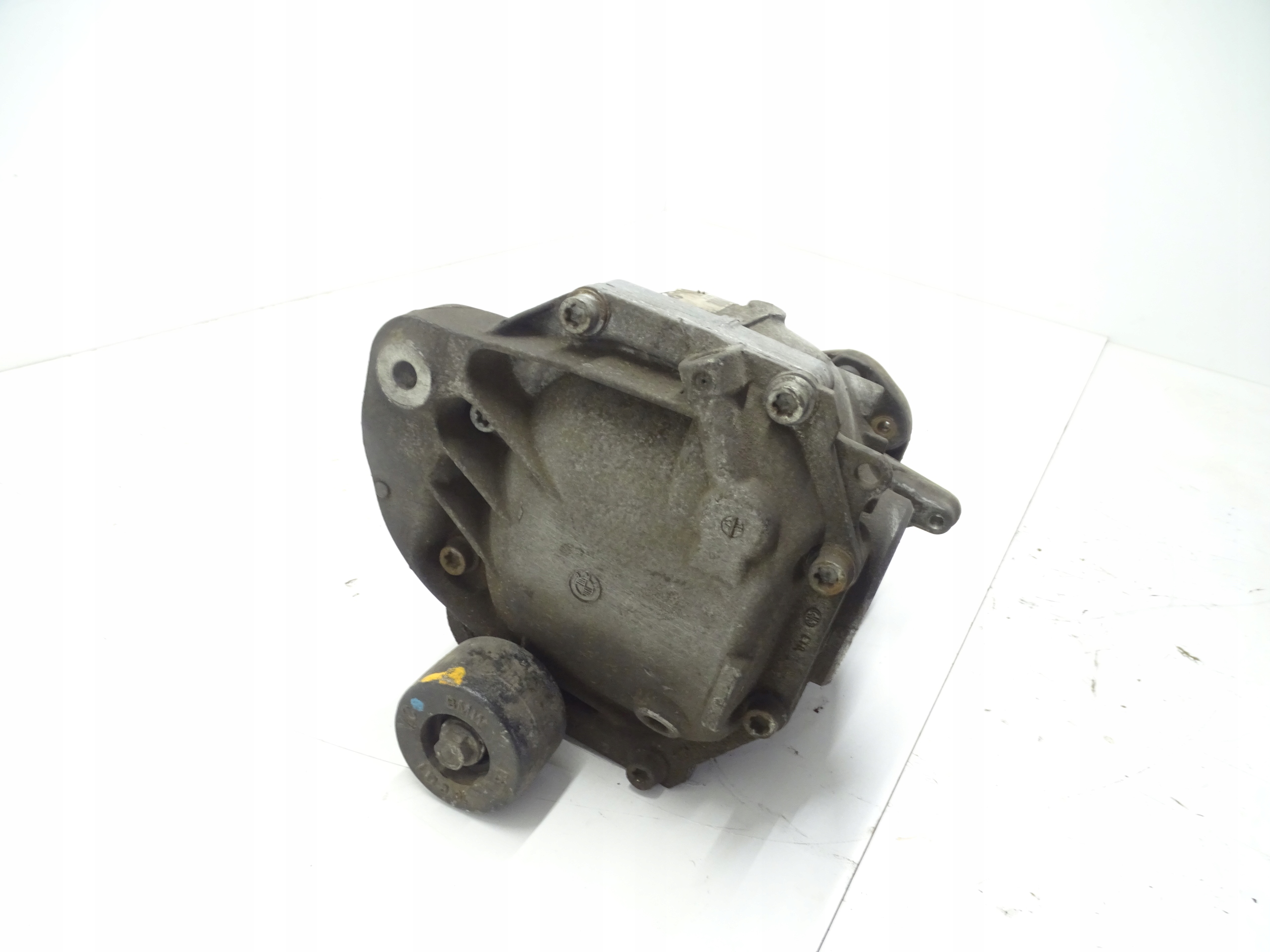 differential diff rear part BMW F10 F11 7630824 7573821