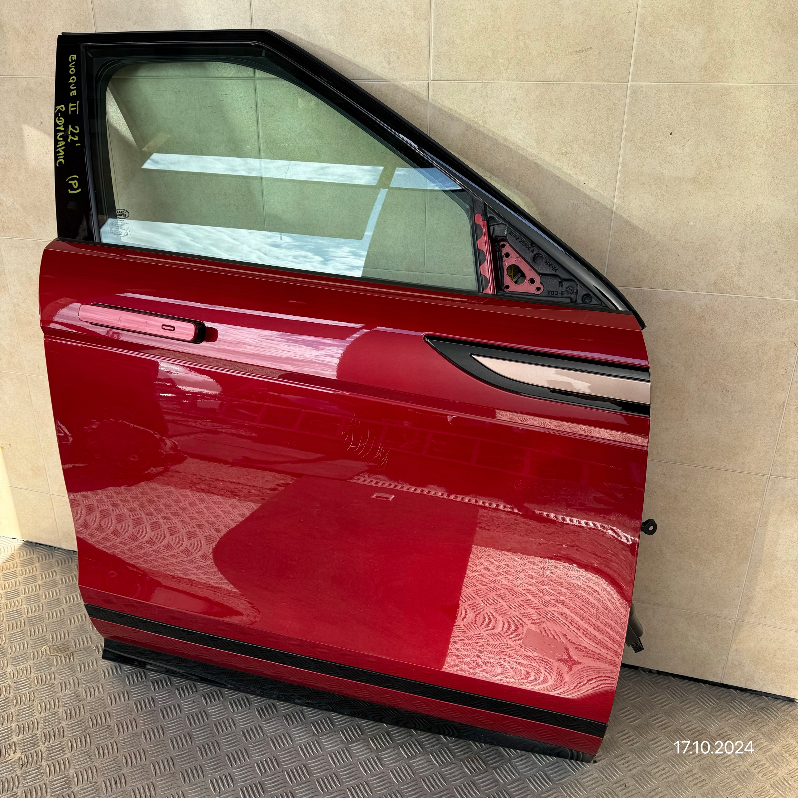 door complete front right RANGE ROVER EVOQUE II R-DYNAMIC 2022 year