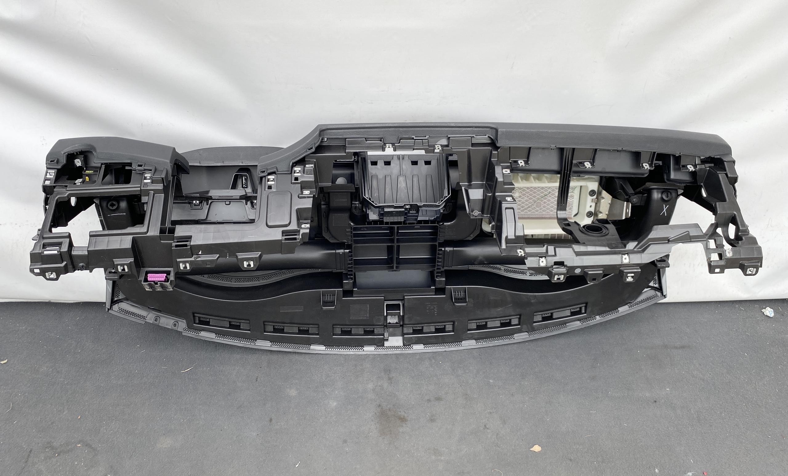 VW TRANSPORTER T6 15- dashboard instrument panel cockpit console DEMONTAZ 7E1857051
