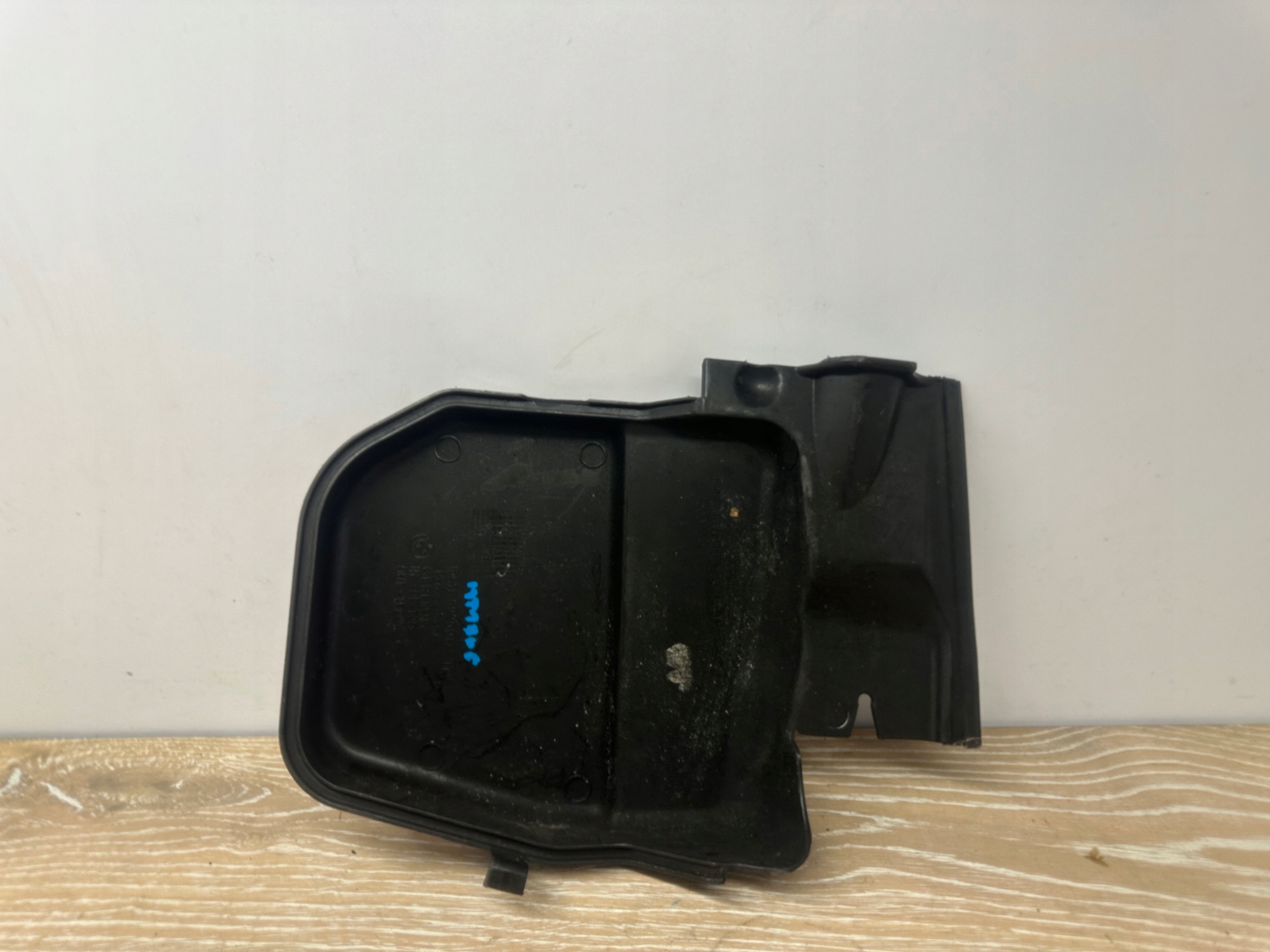 kryt pod oknem, levá BMW E81 E82 E87 E90 E91 E92 E93 originál