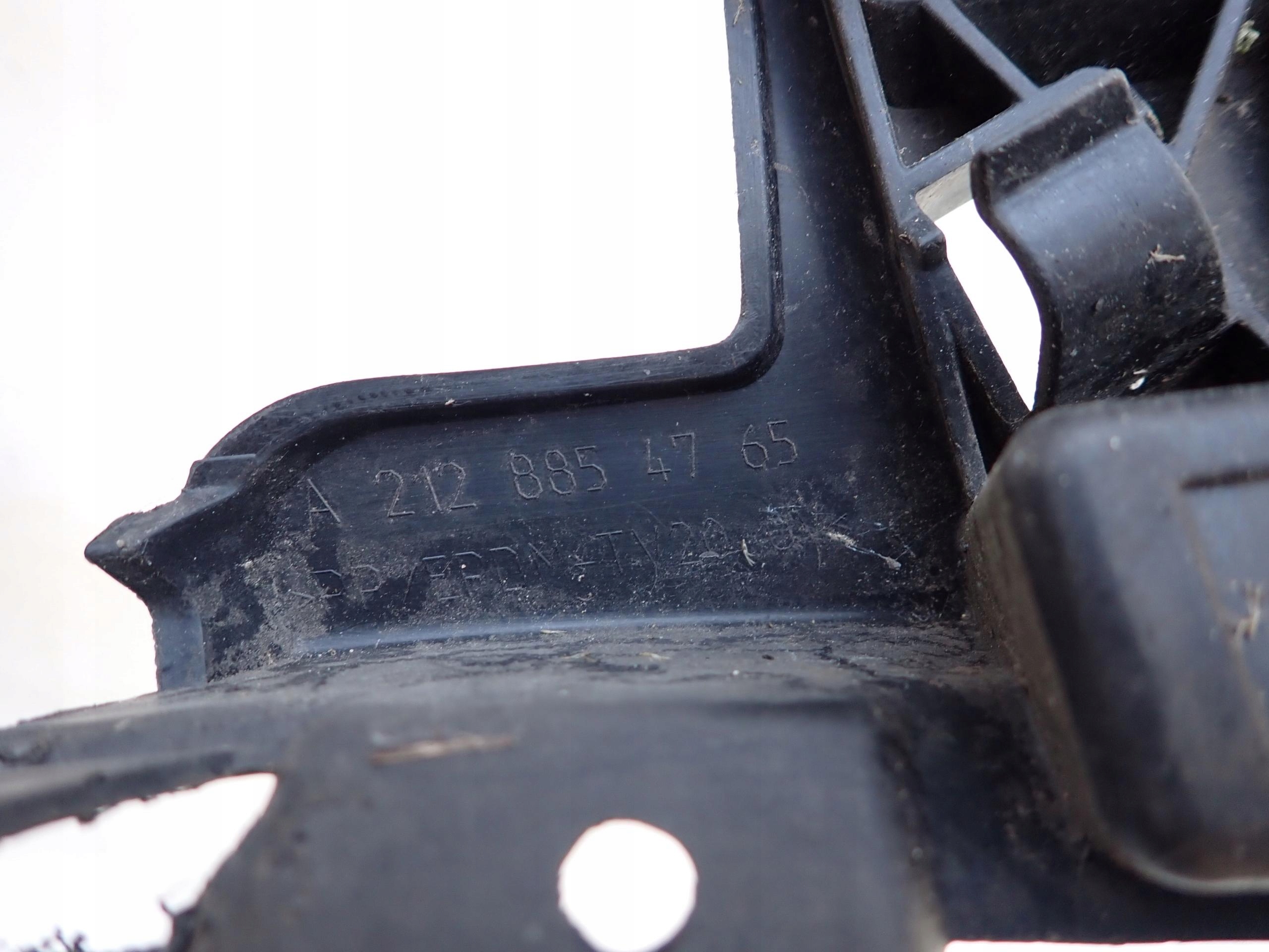 MERCEDES E-KLASA W212 AMG 12- bumper bracket of the front left