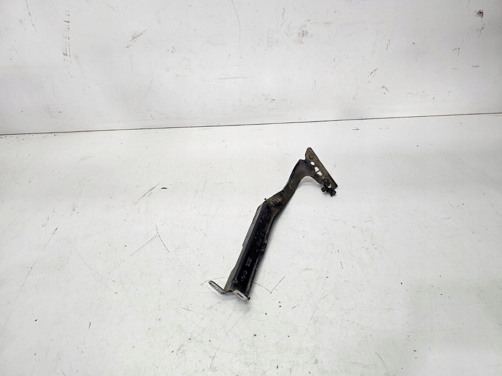 Console Aile Gauche AUDI A4 B8 8K0821135H