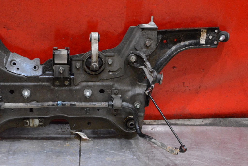 axle beam sider subframe axle beam front RENAULT LATITUDE 2.0 DCI 173 KM 10-14