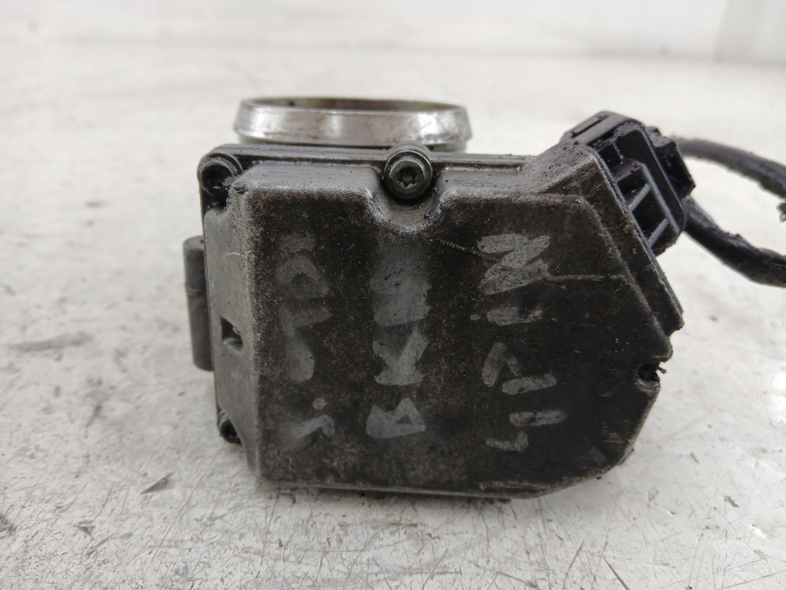 AUDI A6 C6 A4 B7 3.0 TDI Valvola a farfalla 8E0145950D