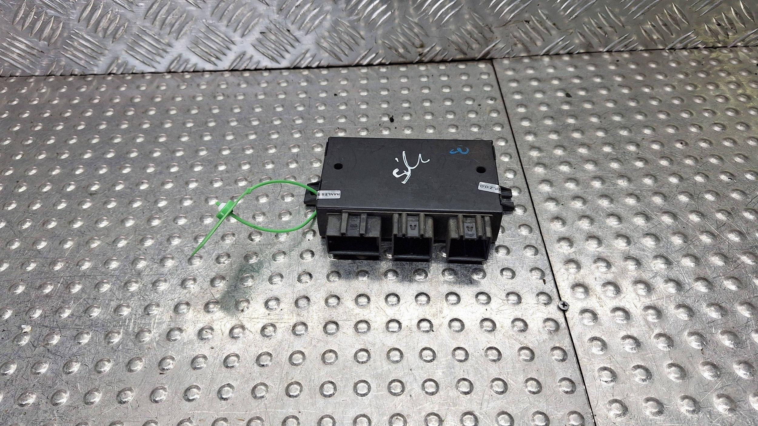 module control unit HAKA A1669000301 MERCEDES ML W166 W463