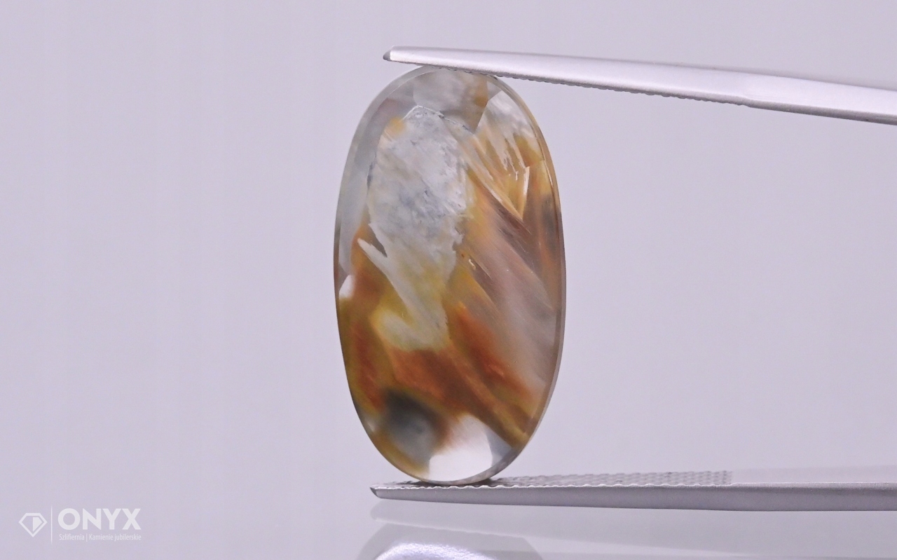 Křemen s Lodolitem fazetovaný ovál 23,5x12,5 mm