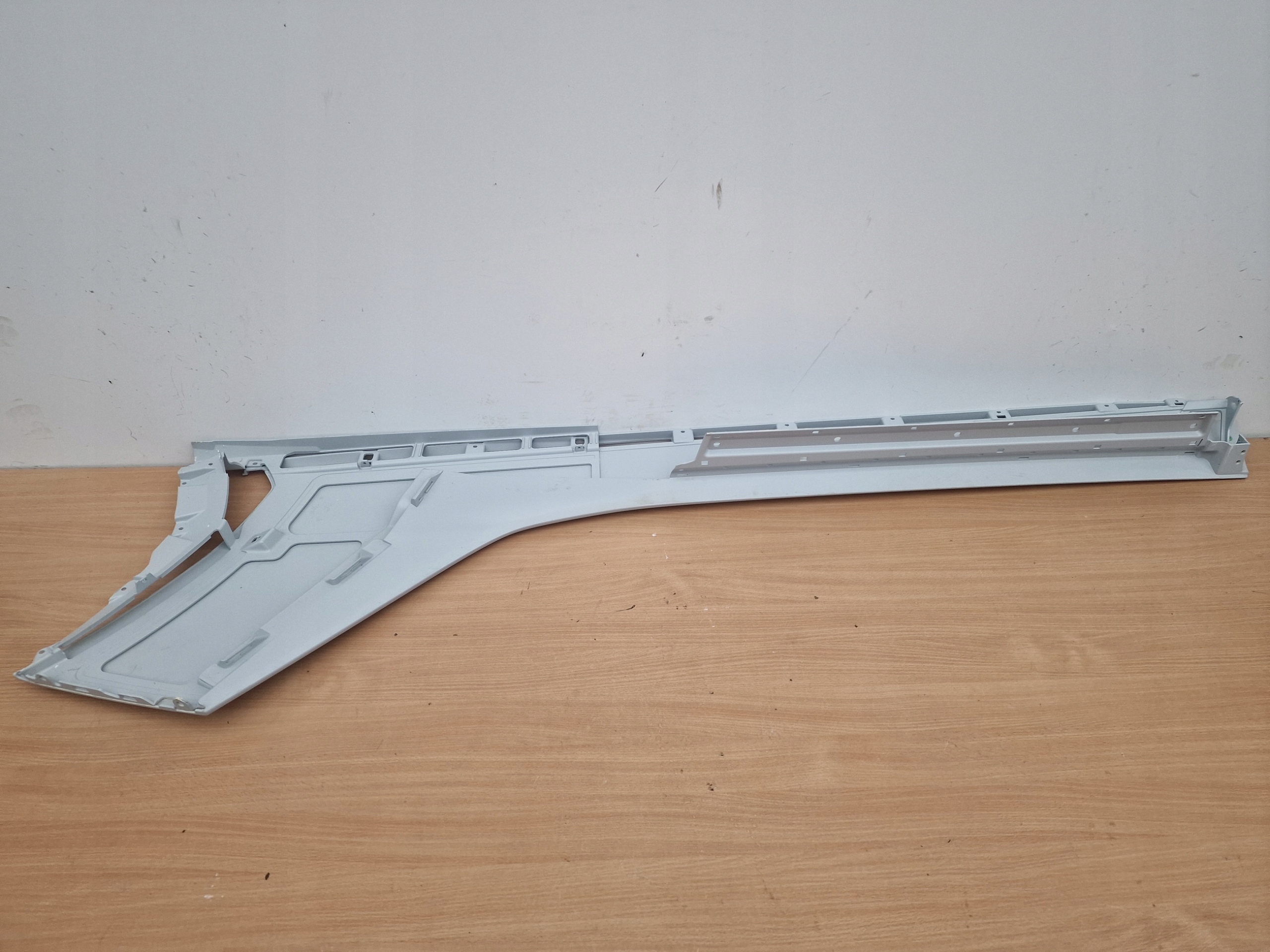 LAMBORGHINI AVENTADOR S right moulding threshold new