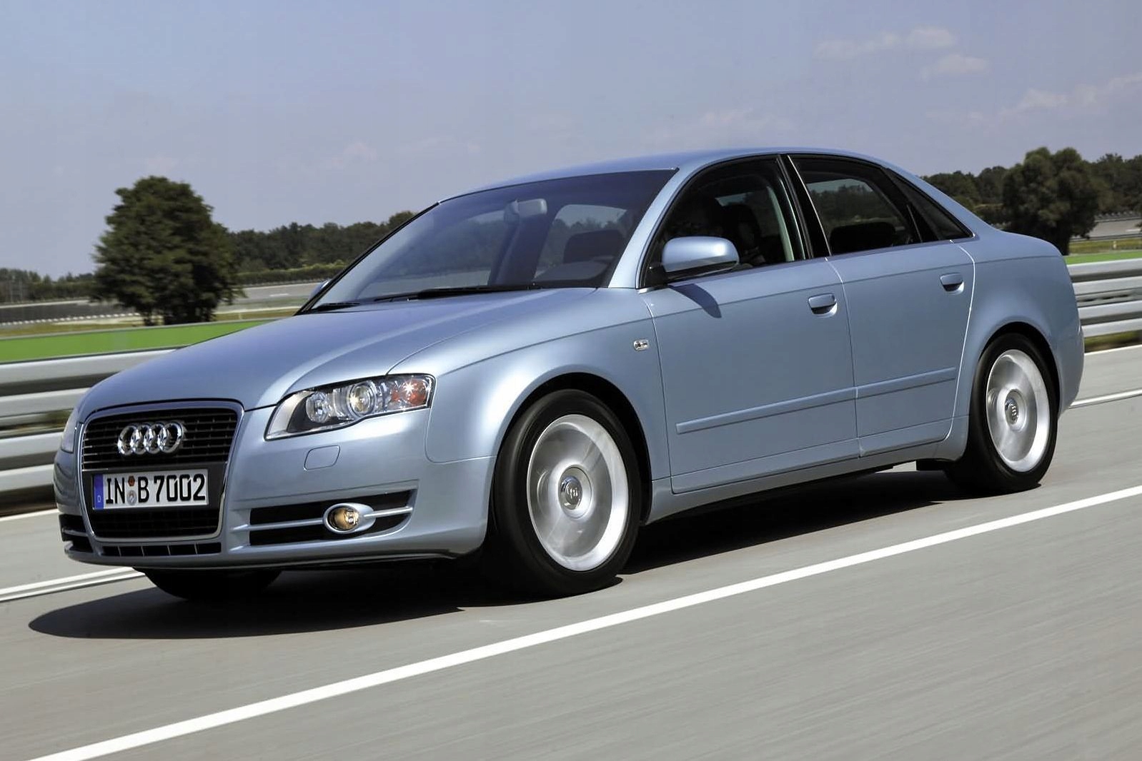 TARCZE + KLOCKI PRZOD AUDI A4 B6 B7 2001-2008 KPL Producent części REC