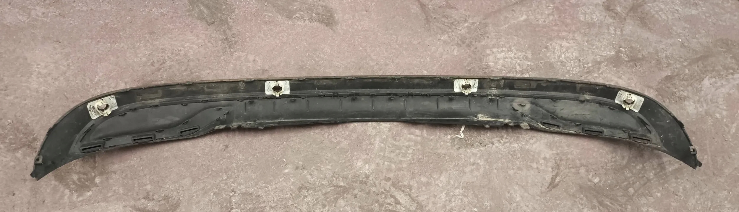 Dokładka Zderzaka Tył Mercedes C-Klasa W205 A2058858600 Typ samochodu Samochody osobowe