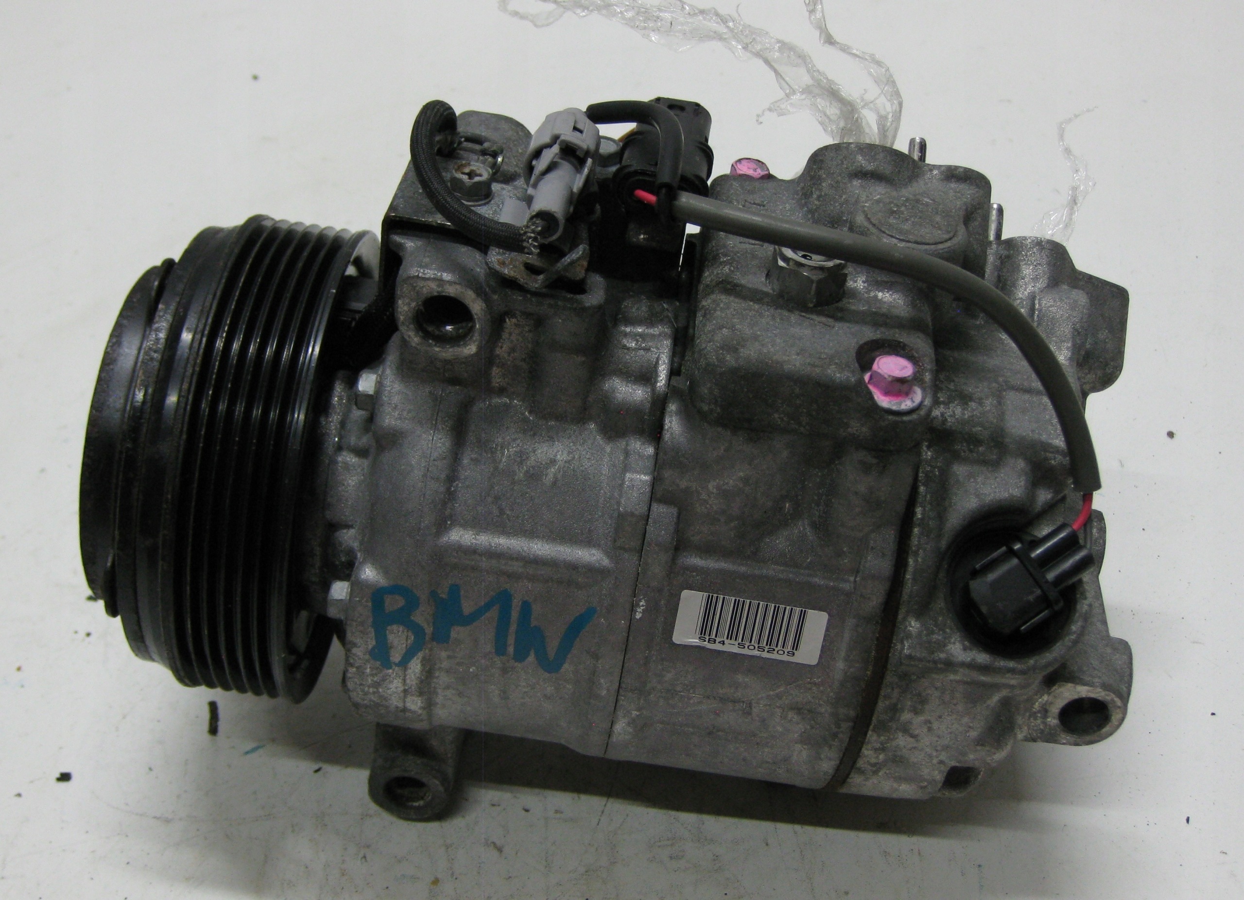 BMW E91 E60 E81 E84 E87 E90 E92 compressor compressor; of the air conditioning 6SBU14C