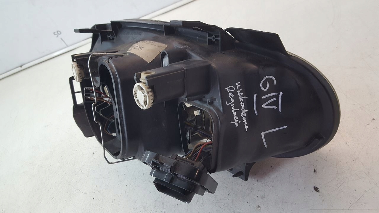 light front front left VW Golf IV