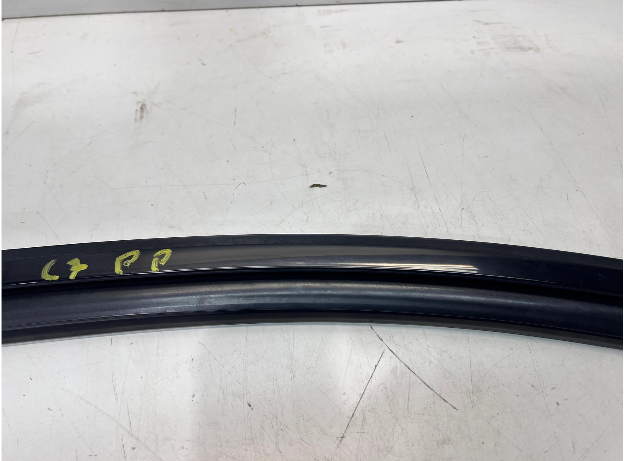 těsnění dveře pravý předek AUDI A6 C7 4G0837432