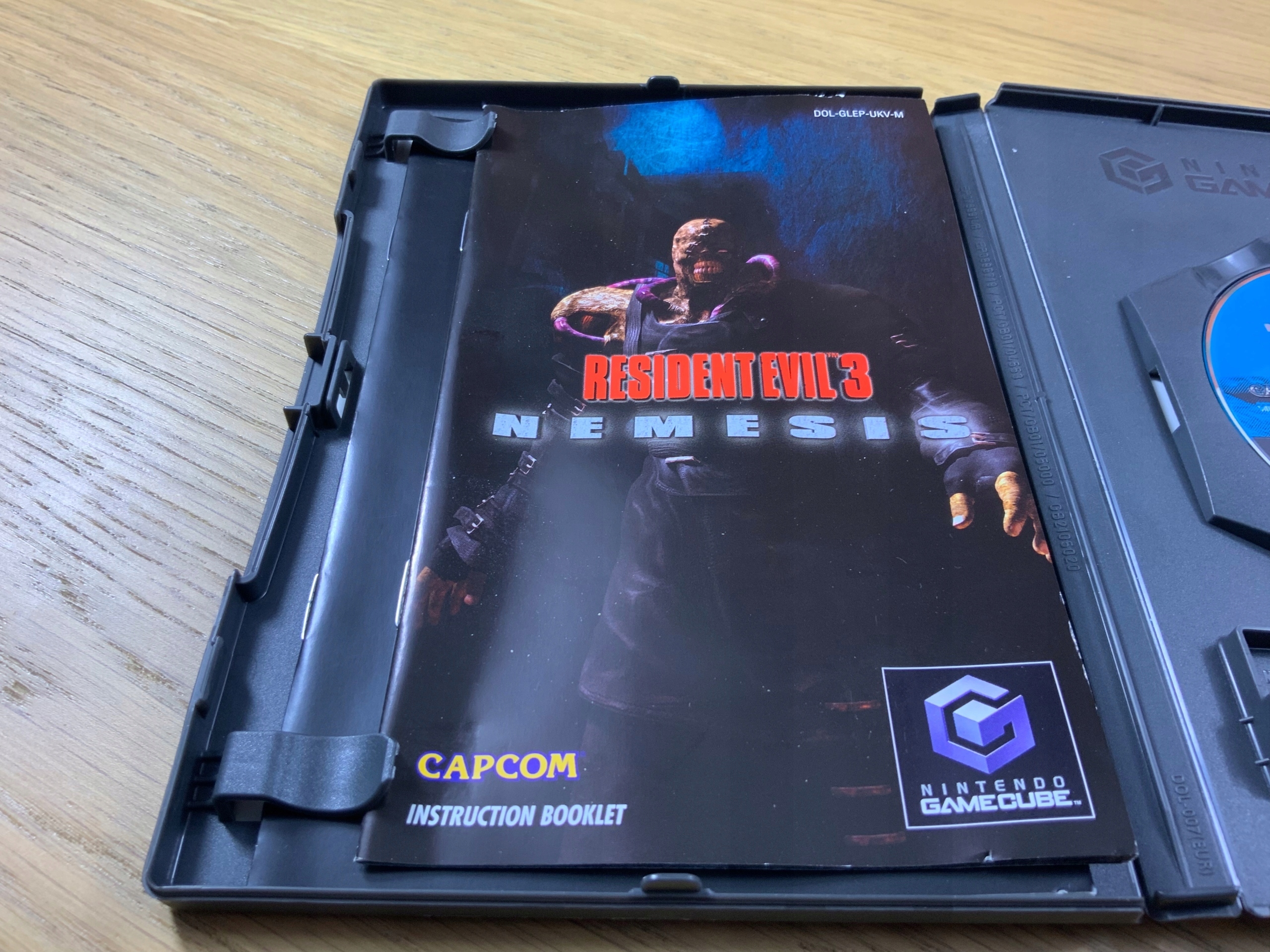 RESIDENT EVIL 3 NEMESIS bdb+ NINTENDO GAMECUBE Producent Capcom