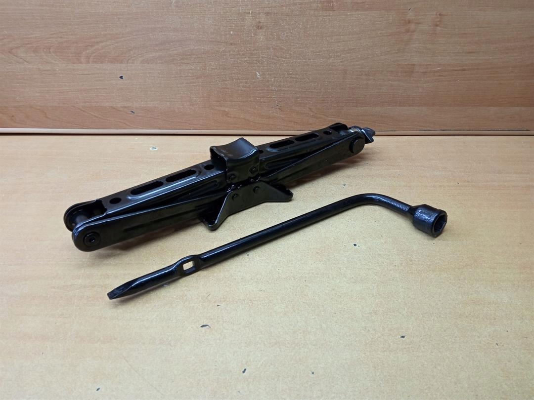 АВТОМОБІЛЬНИЙ КЛЮЧ JEEP WRANGLER JL IV