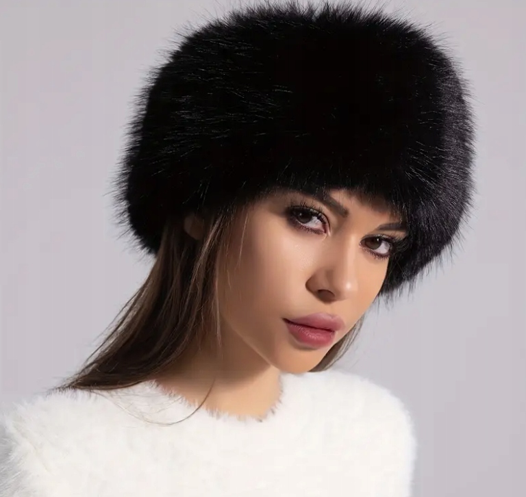 CZAPKA DAMSKA ZIMOWA CIEPŁA FUTRZANA MODNA ELEGANCKA FUTERKOWA TOCZEK Kod producenta CF10