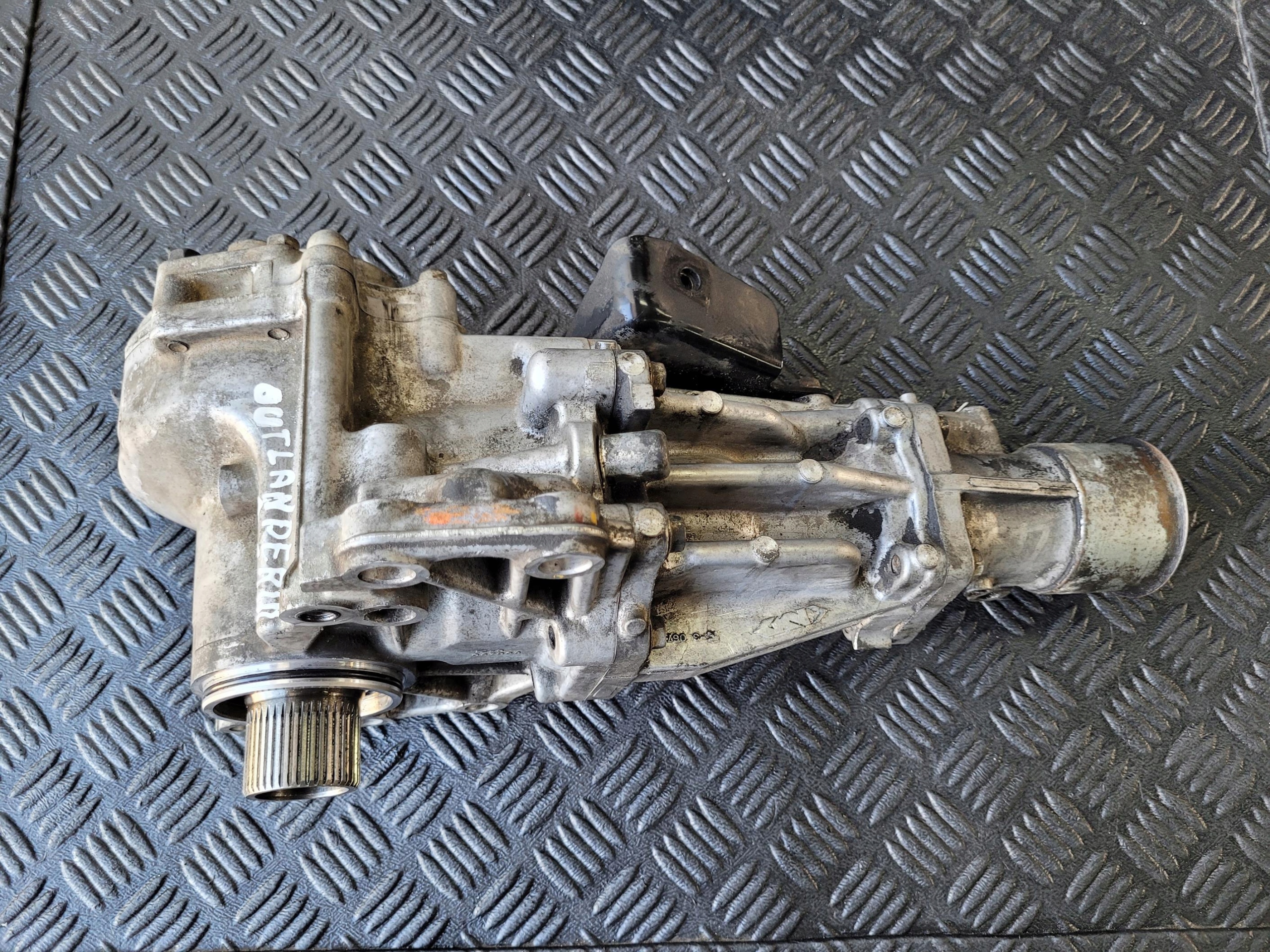 REDUKTOR MANUAL 4N14 MITSUBISHI OUTLANDER 3 III W37 2.2 D-ID