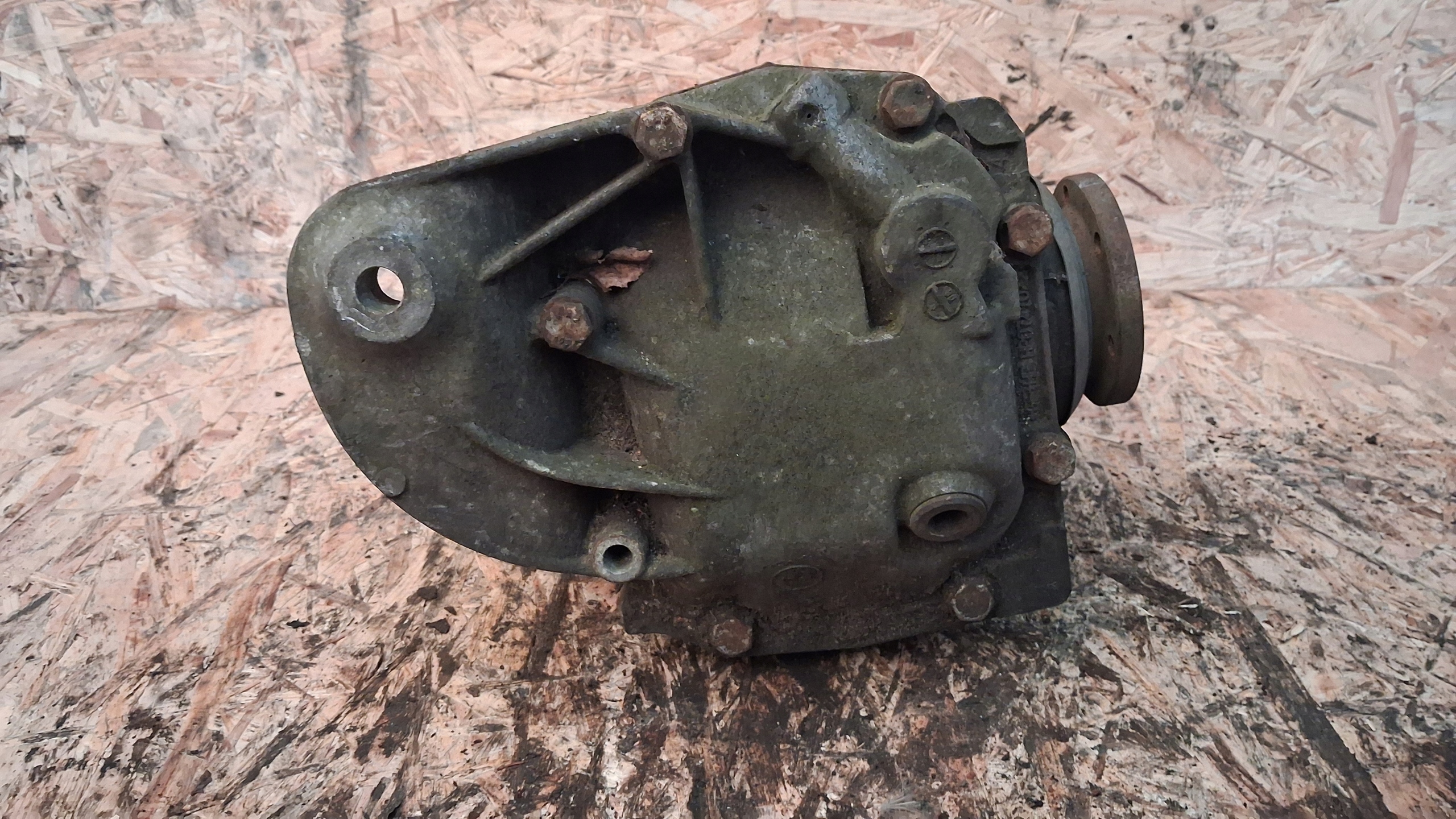 rear differential diff BMW E60 2.0D 520D 3.23 GDANSK
