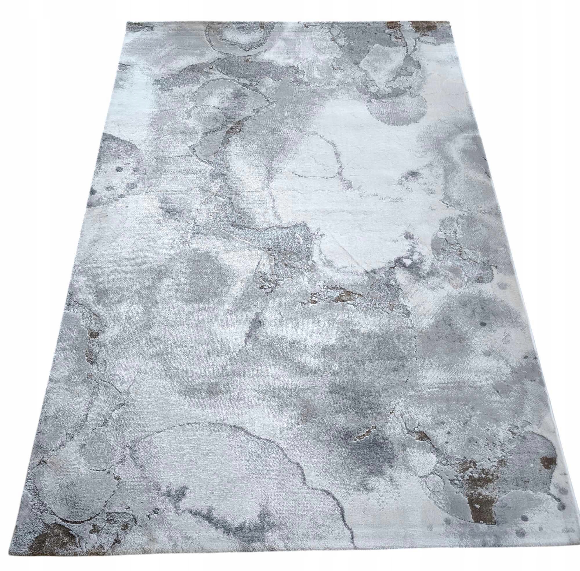 Koberec do obývačky 160 x 230 cm, loftový vzor s plyšovými štetinami, kvalita